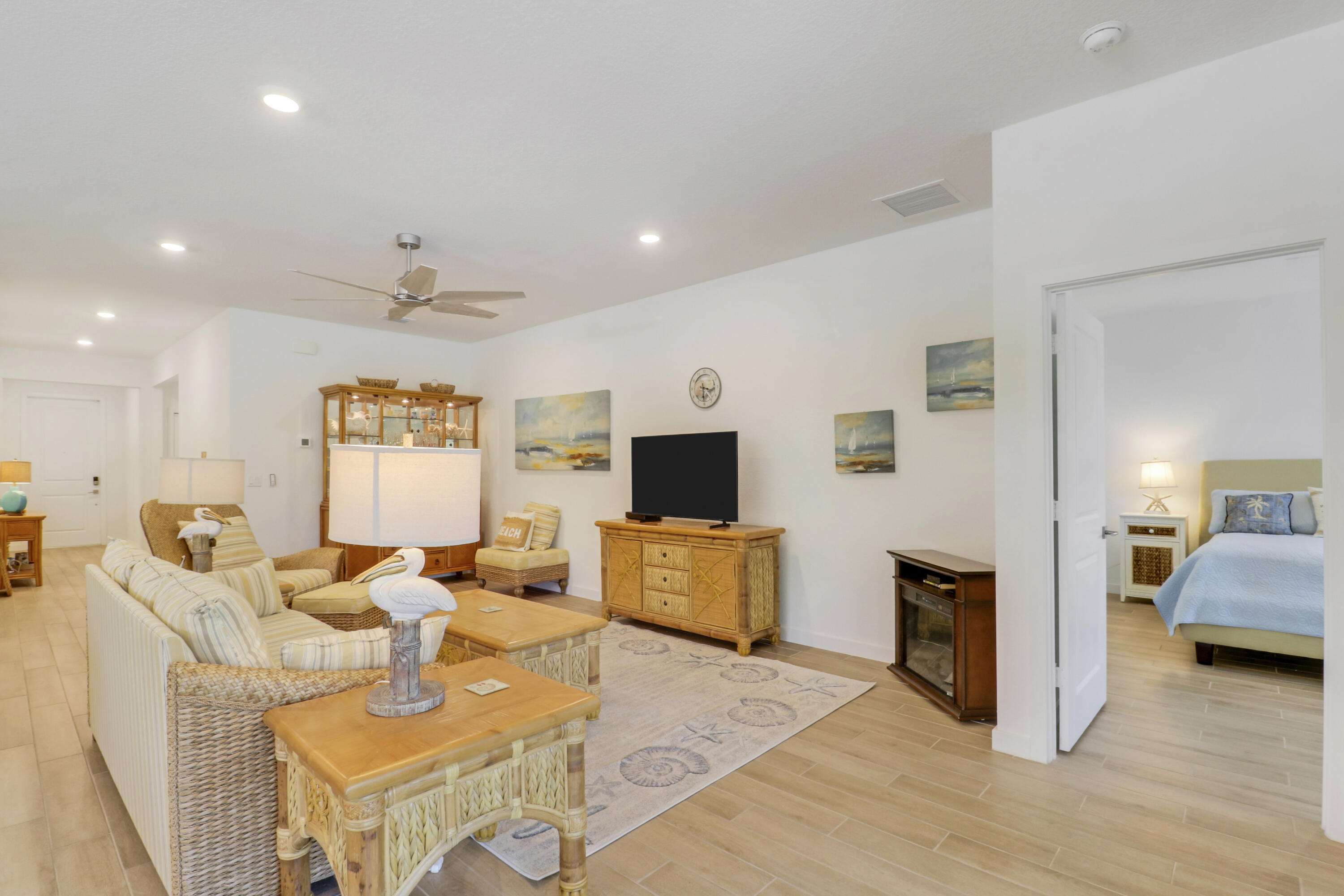 JENSEN VILLAGE - Residential