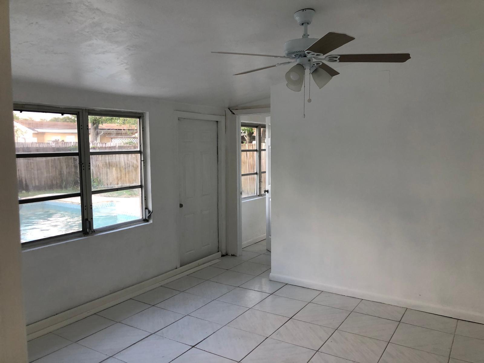 520 E Campus Cir