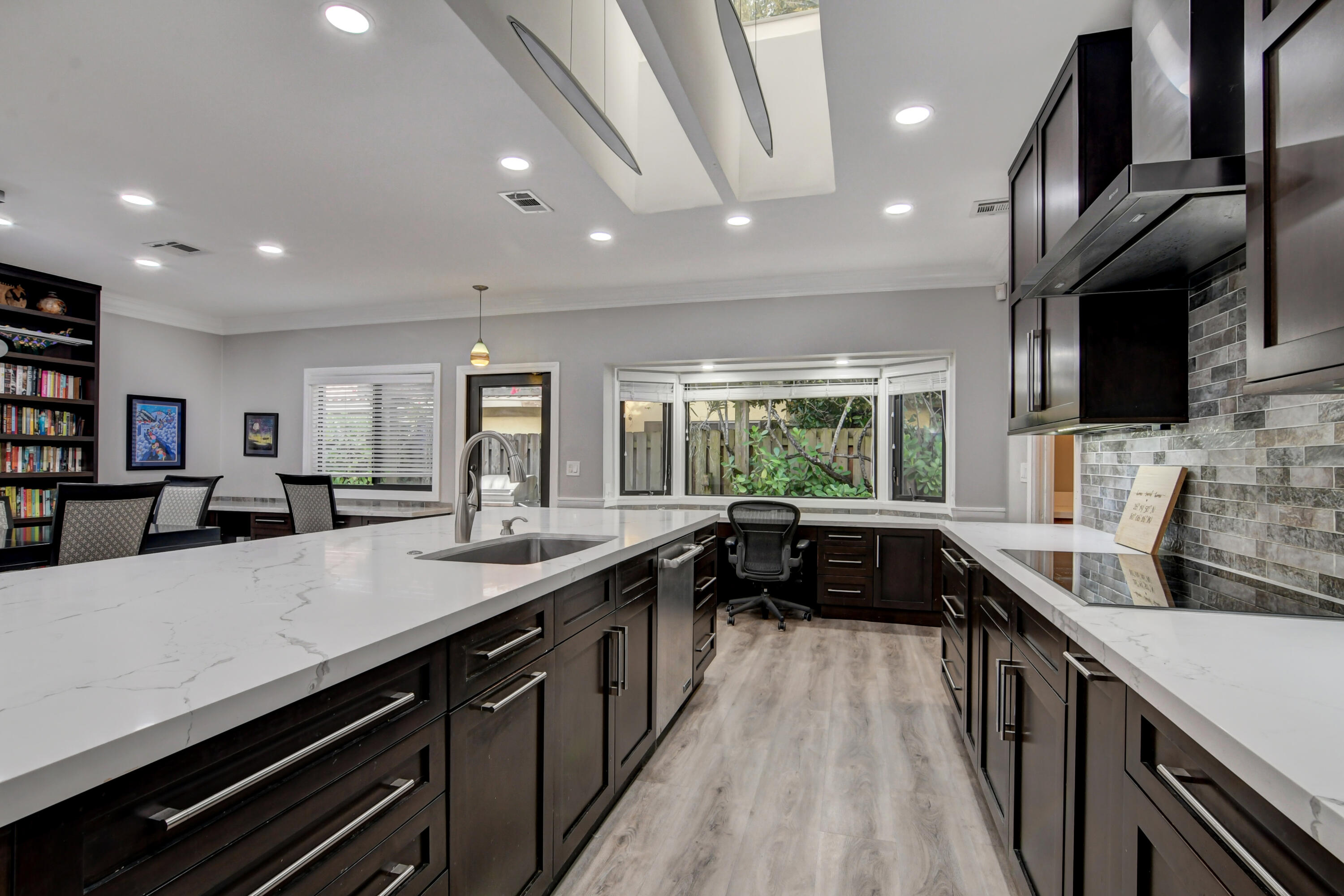 PALM BEACH FARMS - Residential