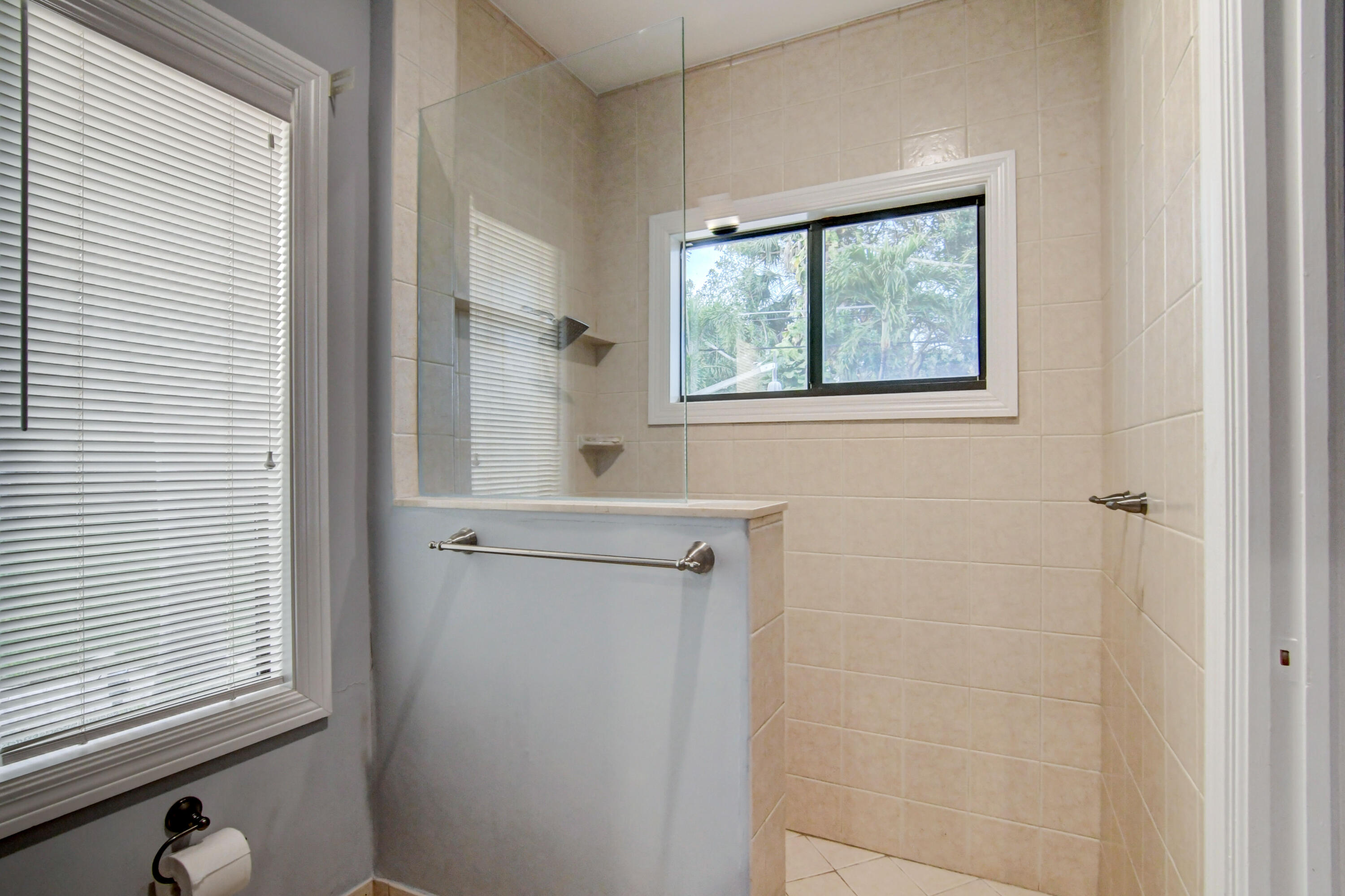 PALM BEACH FARMS - Residential
