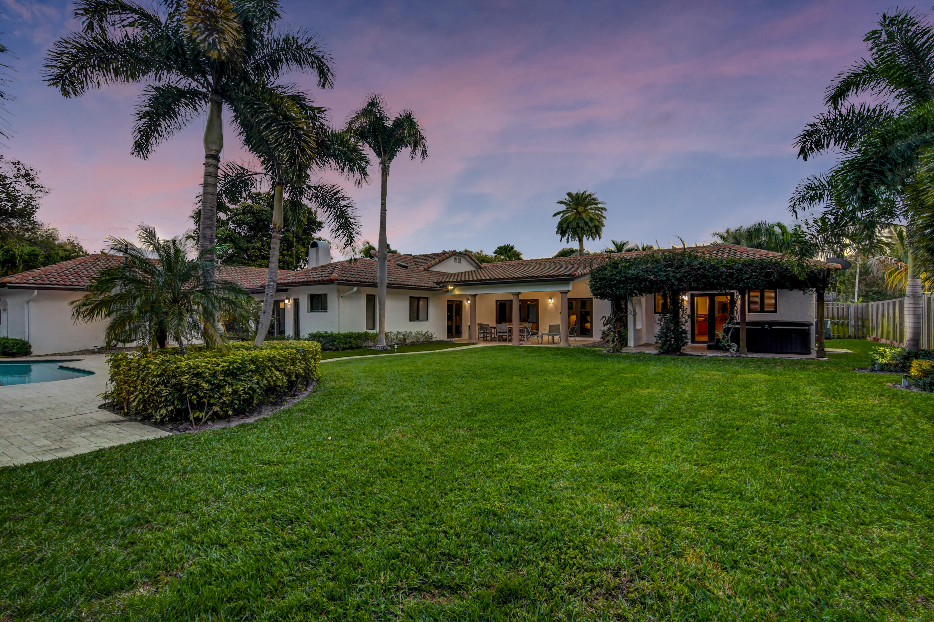 PALM BEACH FARMS - Residential