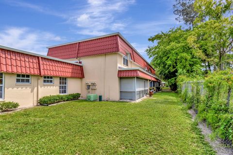 A home in Lake Worth