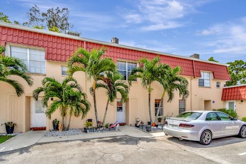 A home in Lake Worth