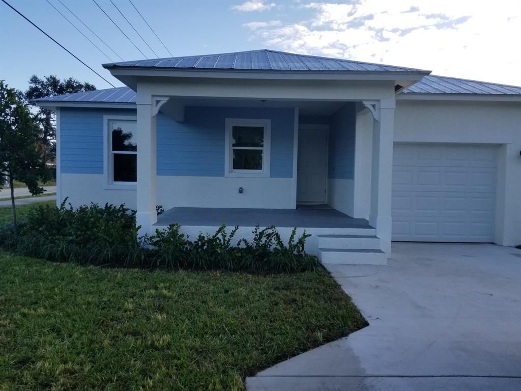 Photo of 5140 SE Jack Avenue, Stuart, FL 34997 (MLS # R10763795)
