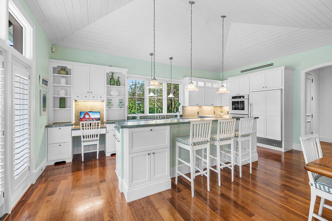 GULFSTREAM PROPERTIES - Residential