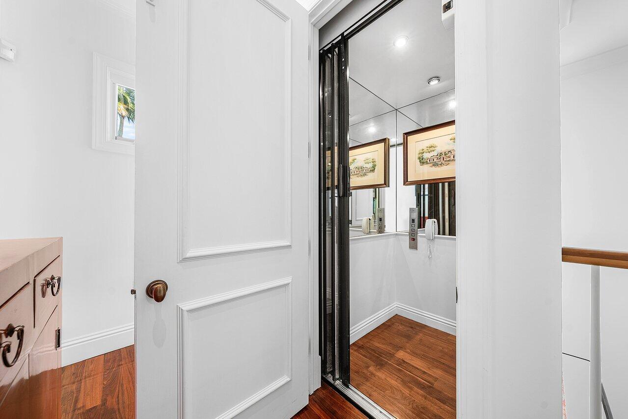 GULFSTREAM PROPERTIES - Residential