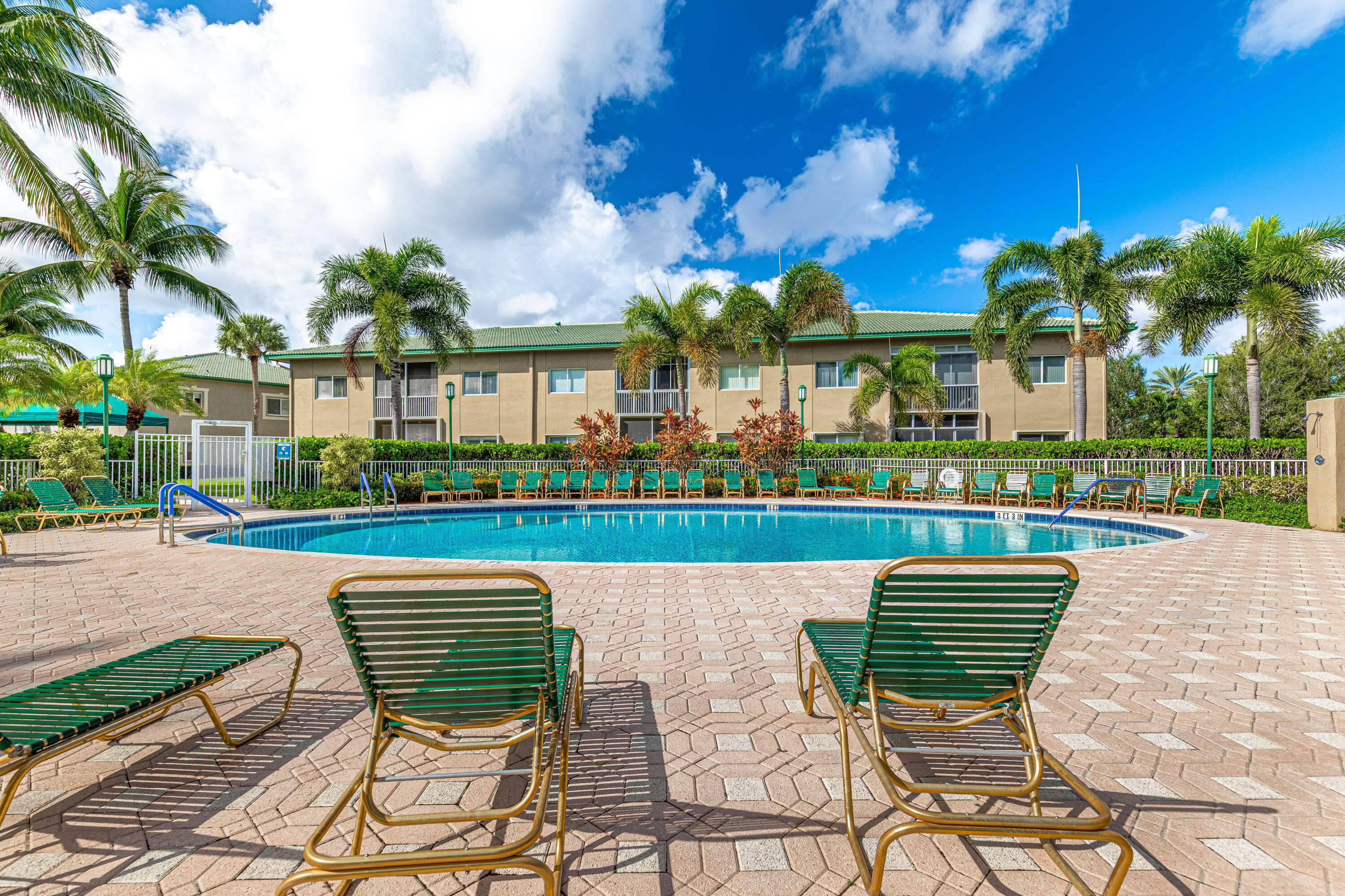 EXETER CONDOMINIUM - Residential