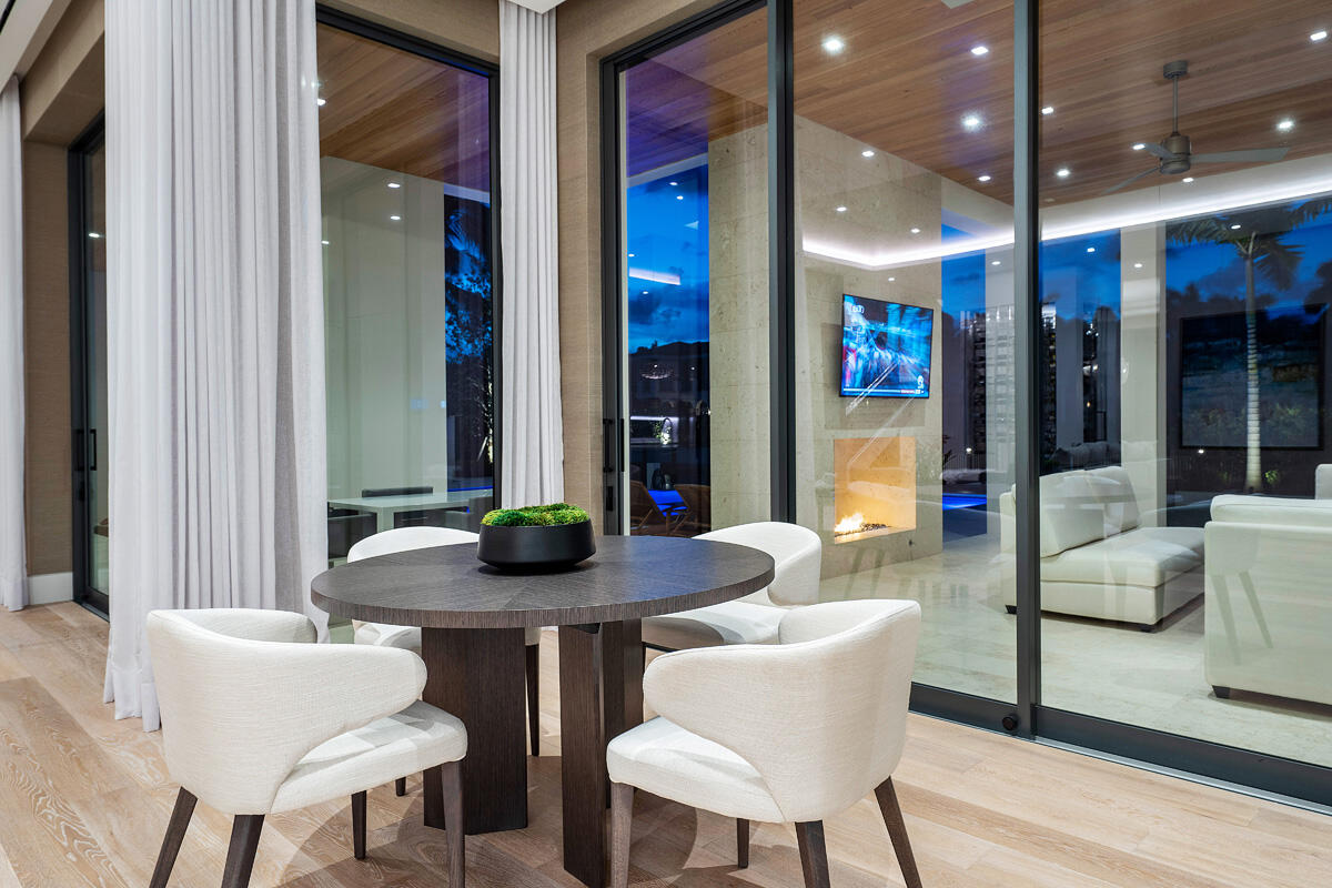 ROYAL PALM YACHT & COUNTRY CLUB - Residential