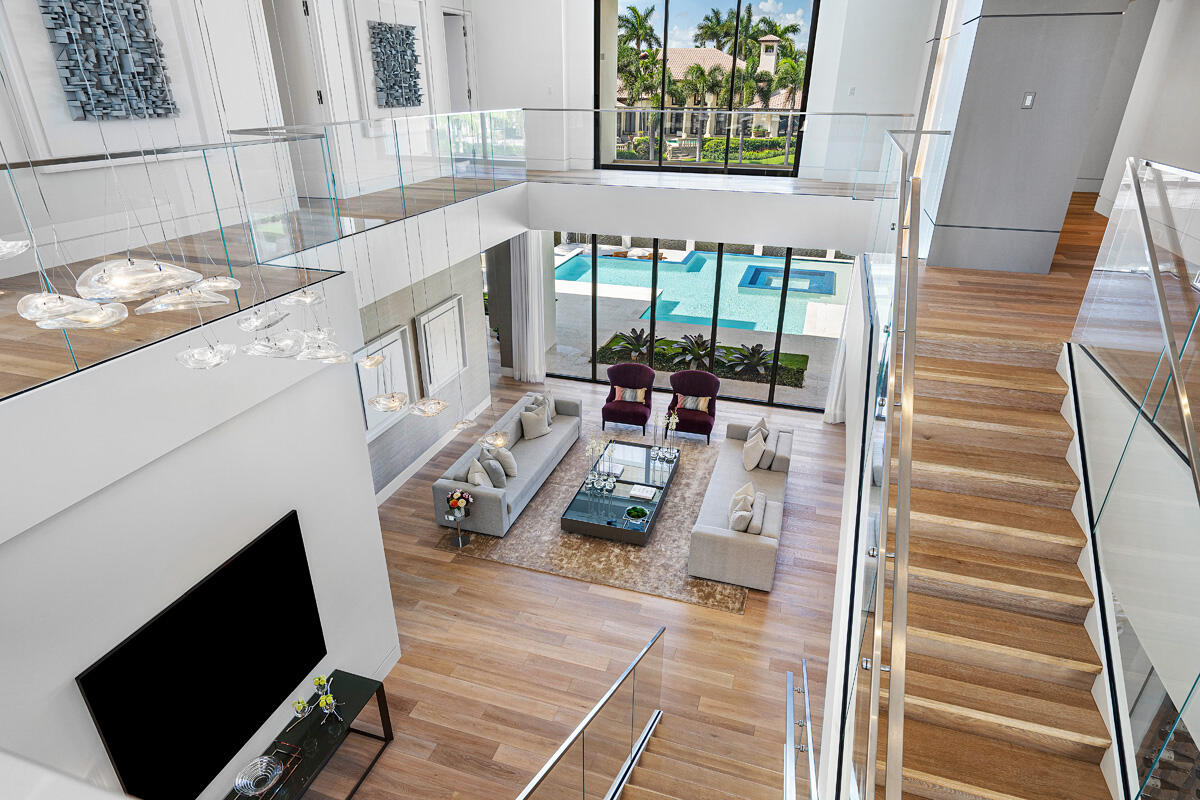 ROYAL PALM YACHT & COUNTRY CLUB - Residential