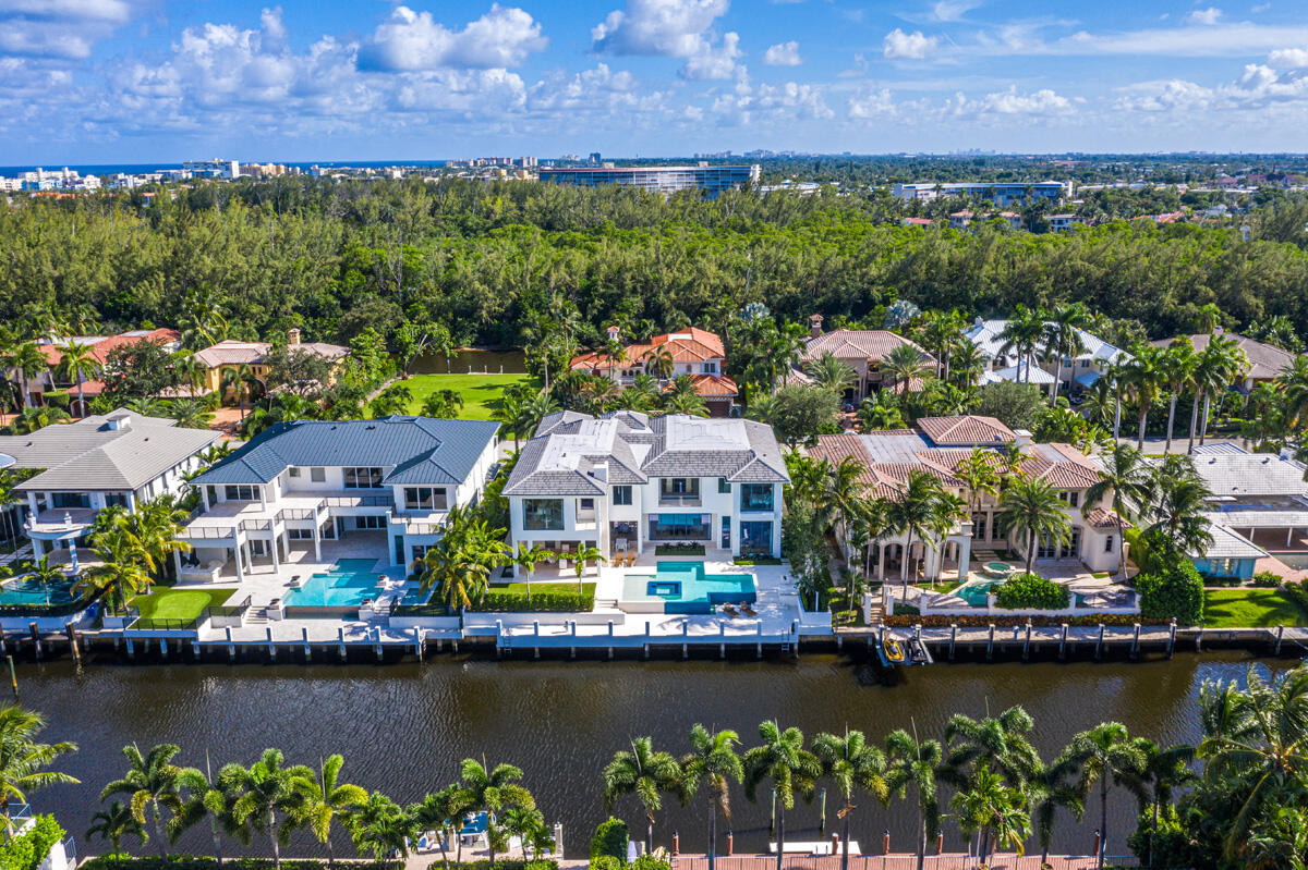 ROYAL PALM YACHT & COUNTRY CLUB - Residential