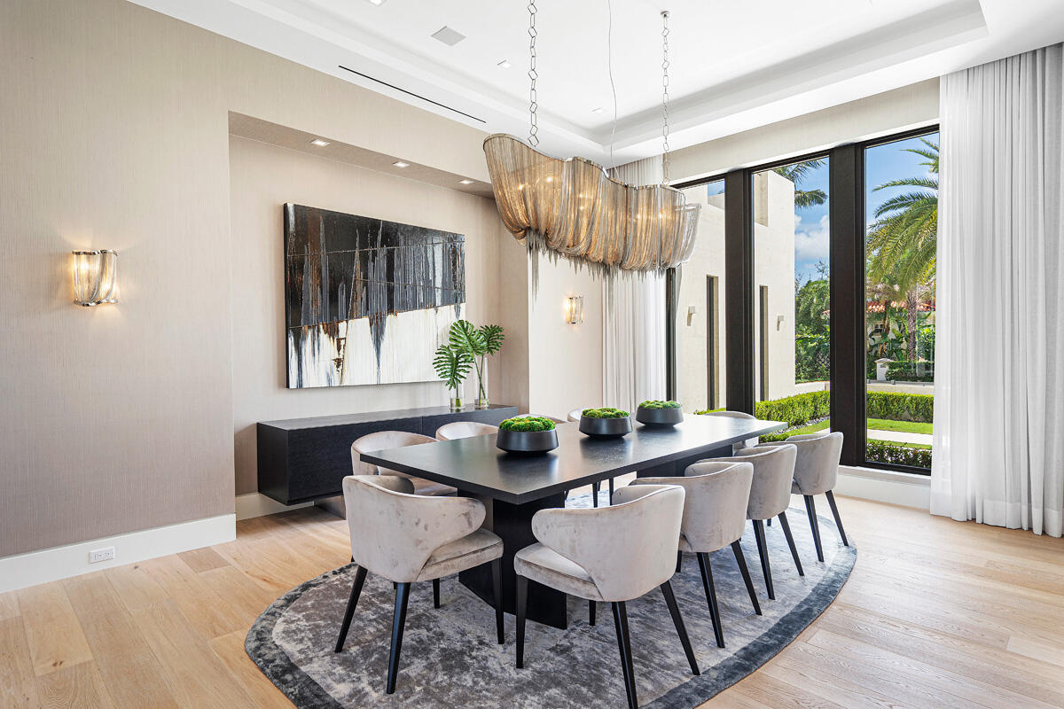 ROYAL PALM YACHT & COUNTRY CLUB - Residential