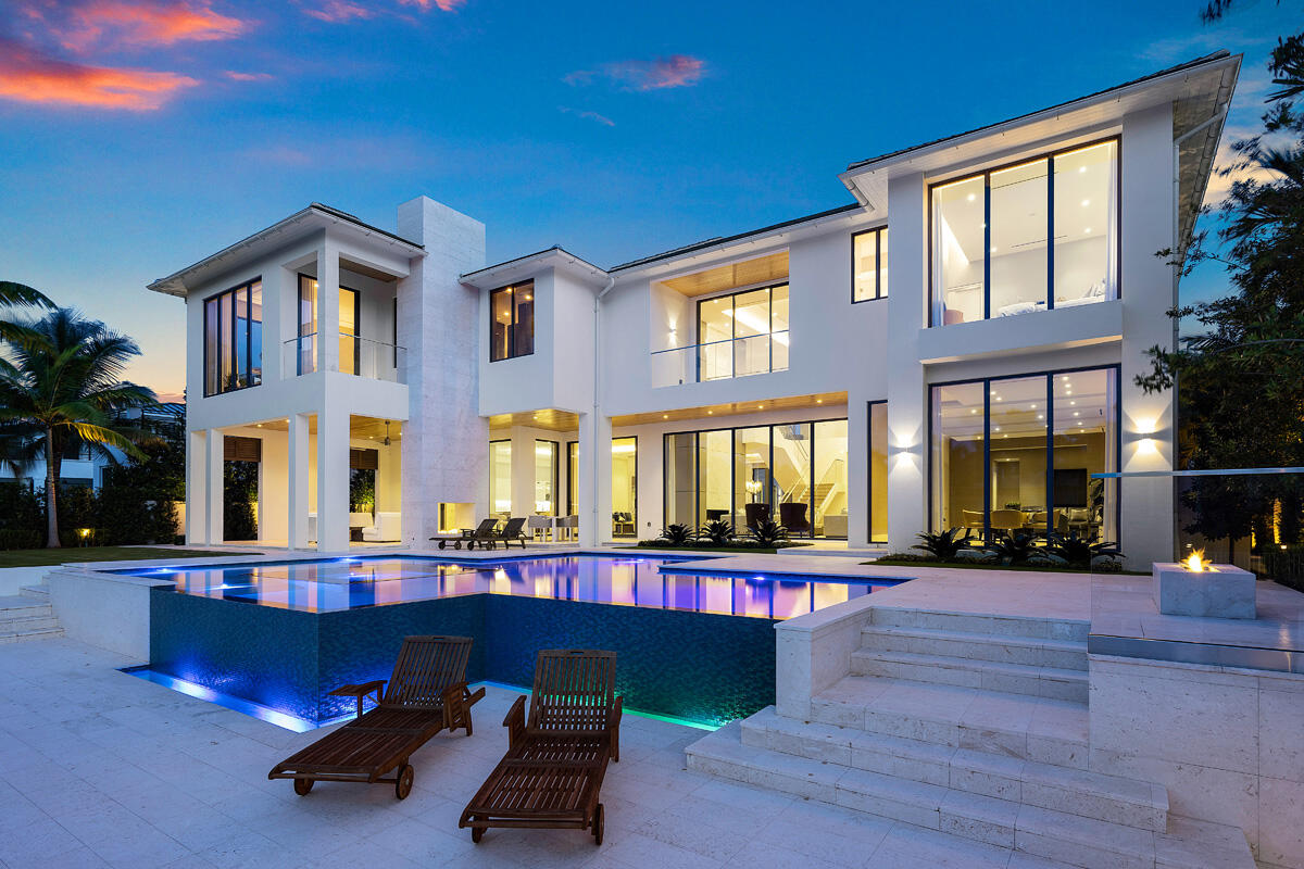 ROYAL PALM YACHT & COUNTRY CLUB - Residential