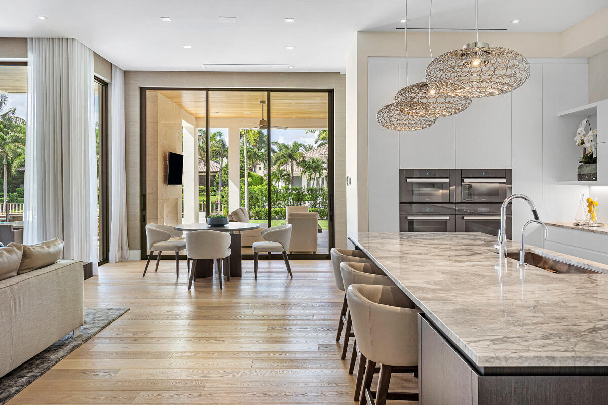 ROYAL PALM YACHT & COUNTRY CLUB - Residential