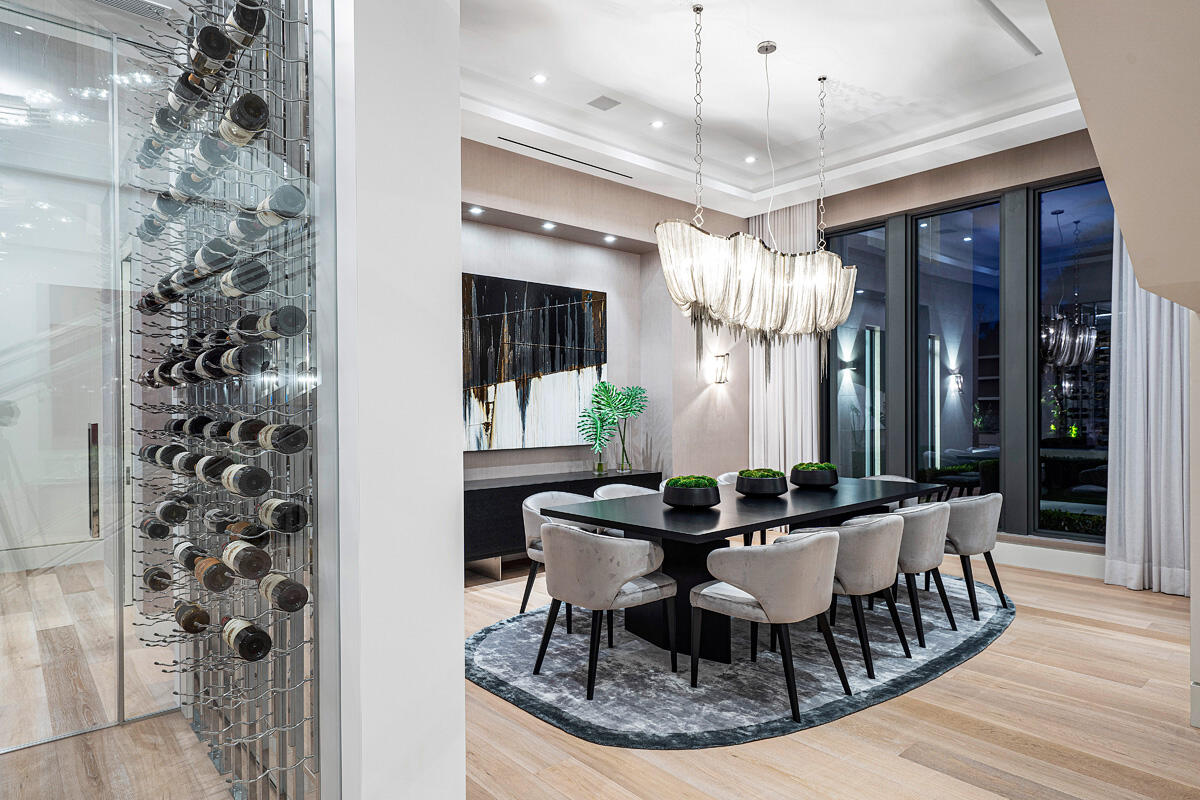 ROYAL PALM YACHT & COUNTRY CLUB - Residential