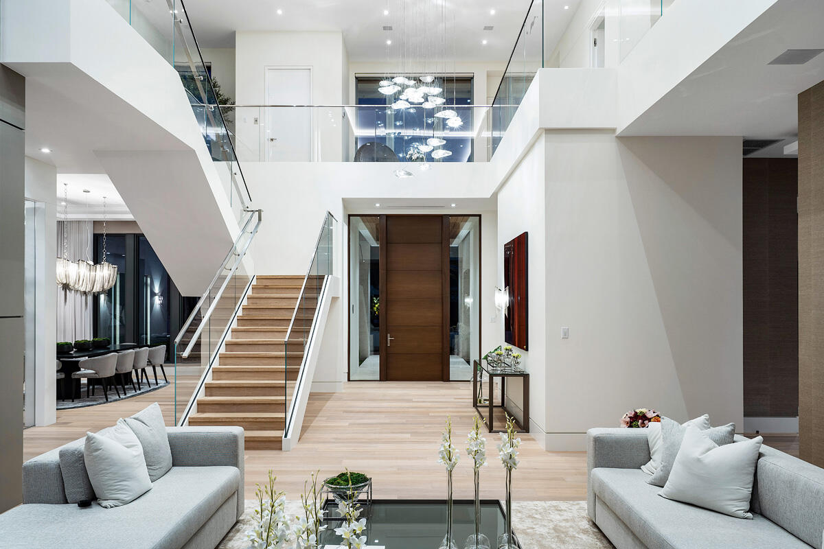 ROYAL PALM YACHT & COUNTRY CLUB - Residential