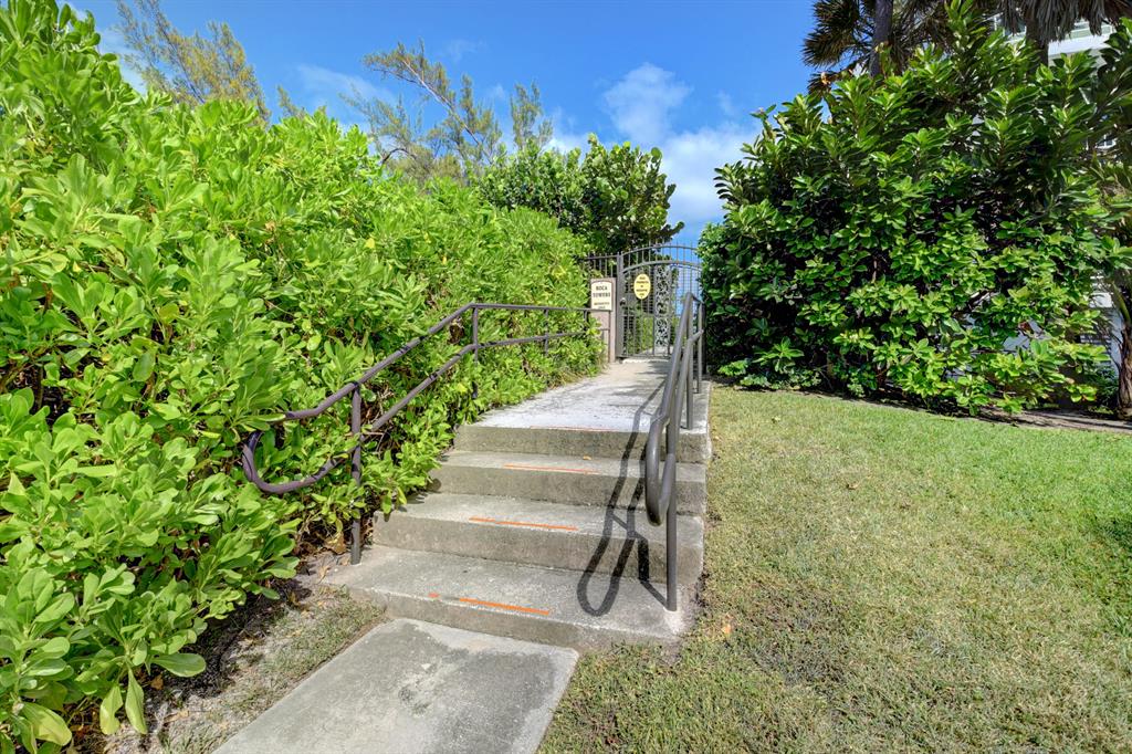 BOCA TOWERS CONDO PORTION - Residential