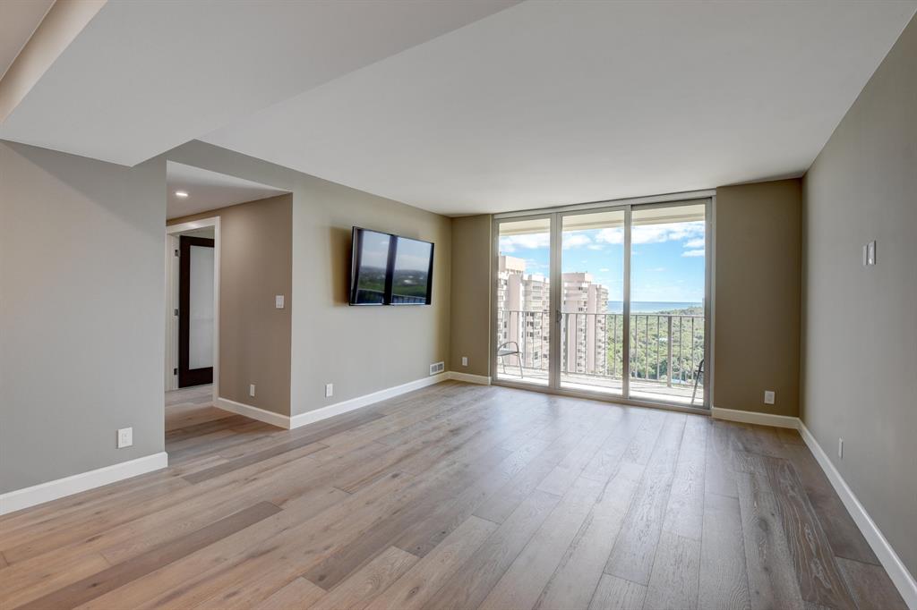 BOCA TOWERS CONDO PORTION - Residential