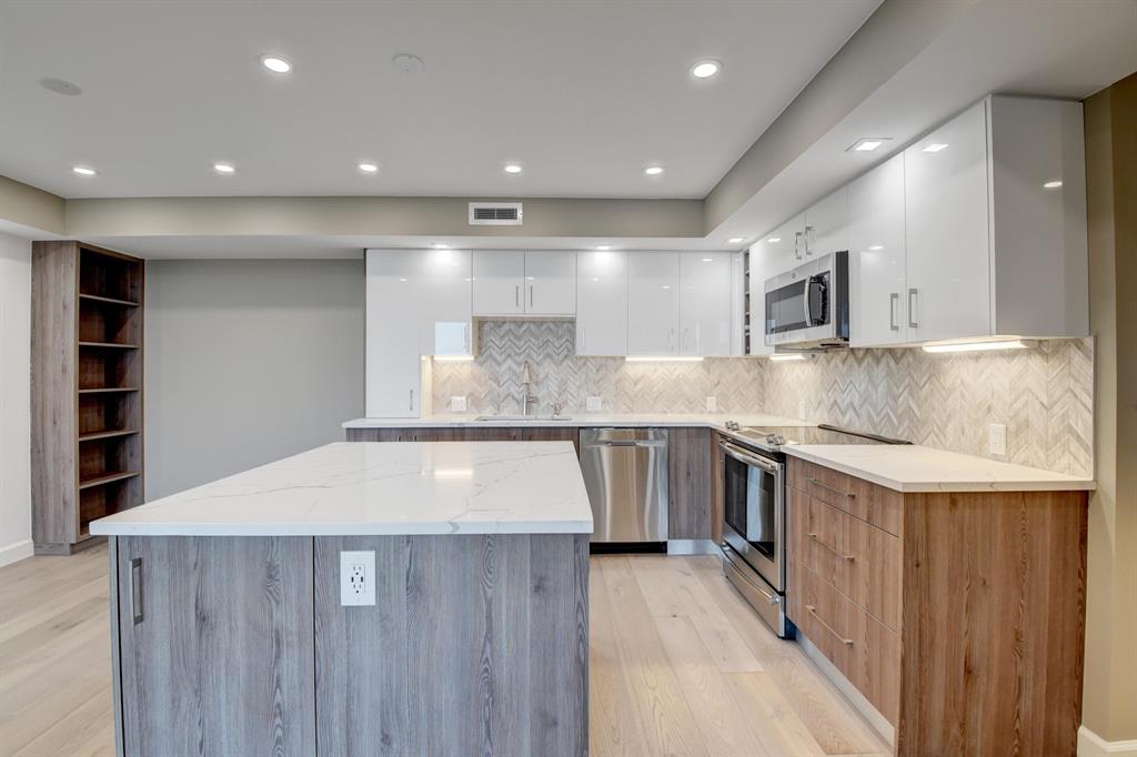 BOCA TOWERS CONDO PORTION - Residential