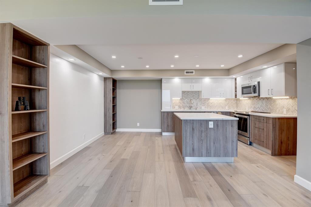 BOCA TOWERS CONDO PORTION - Residential