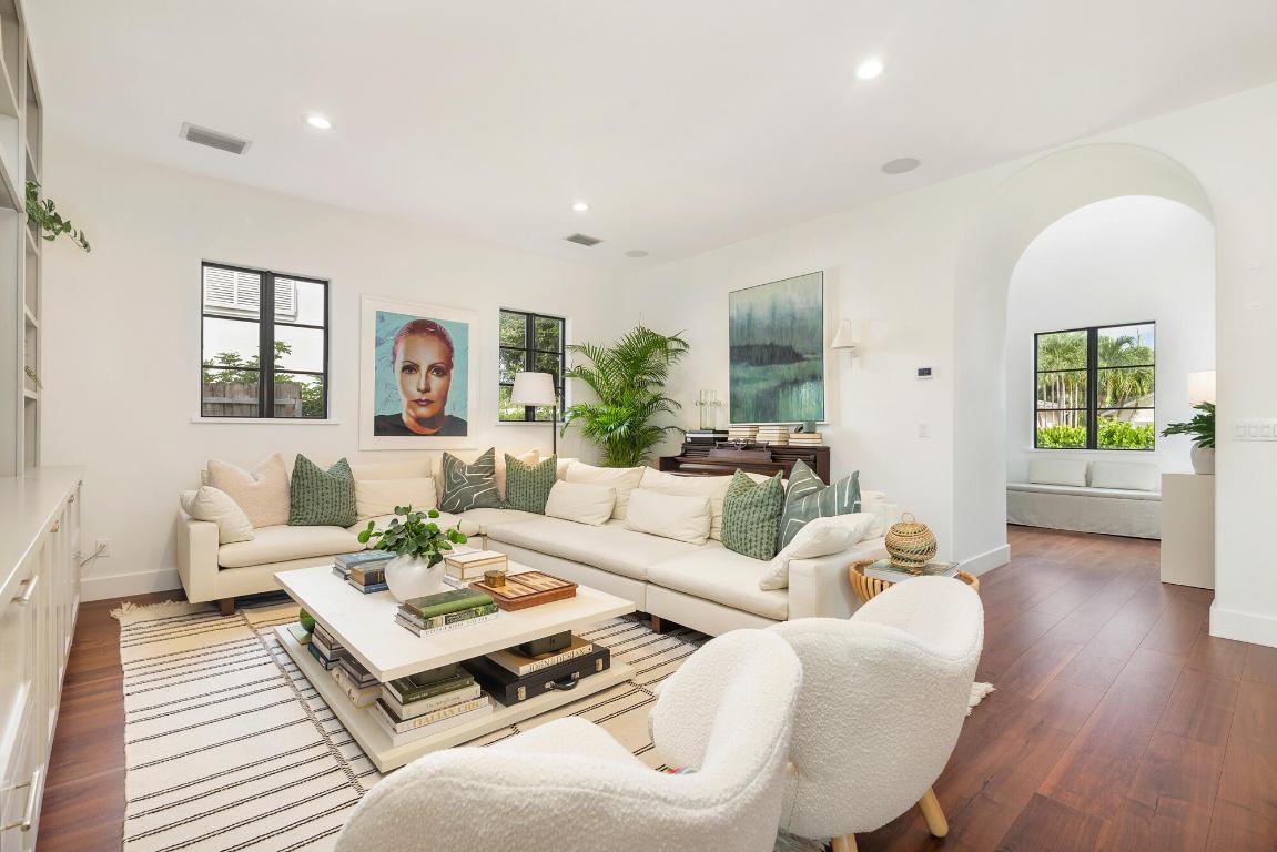 136 Santa Lucia Drive