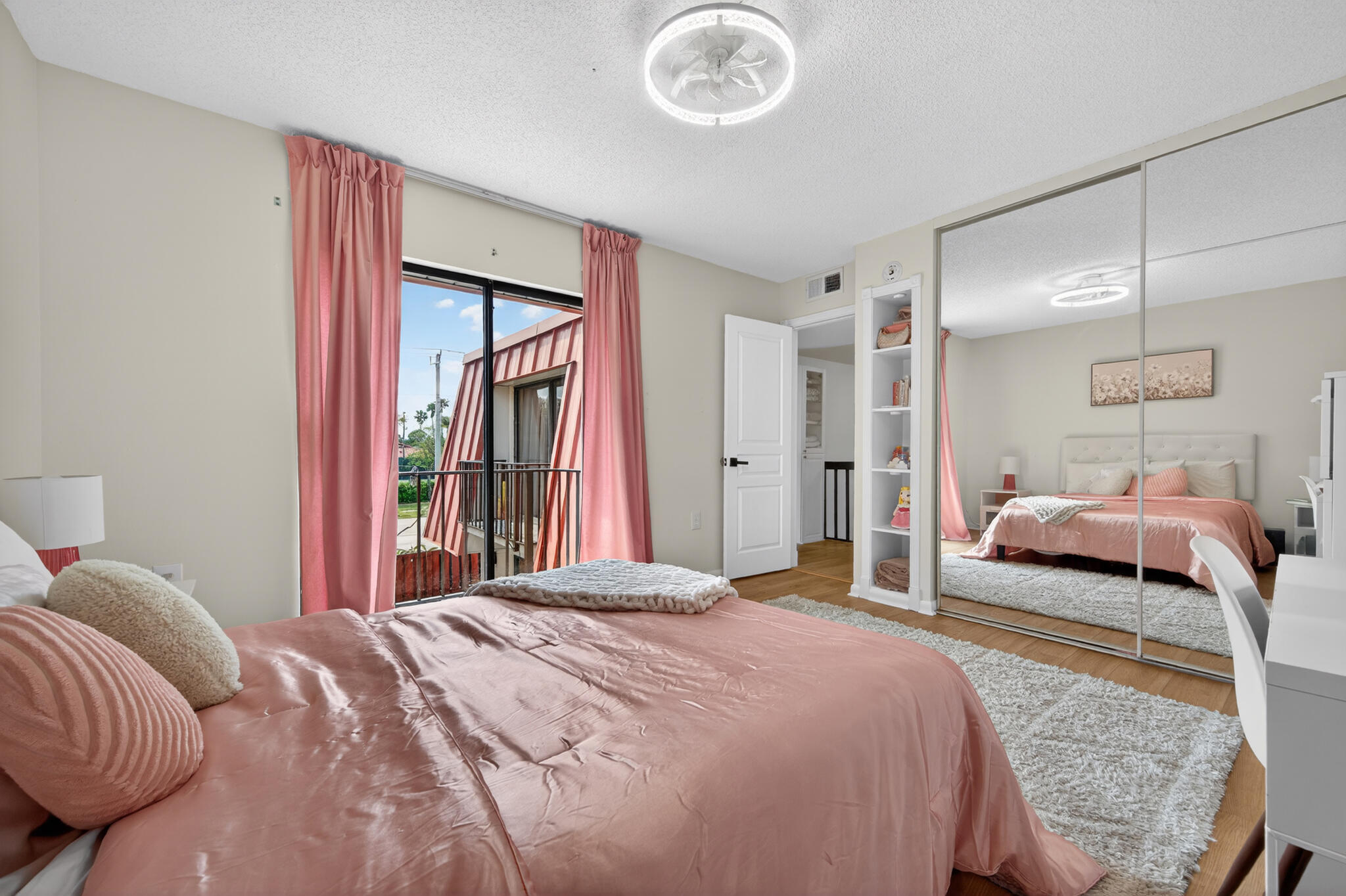 MERIDIAN PARK - Residential