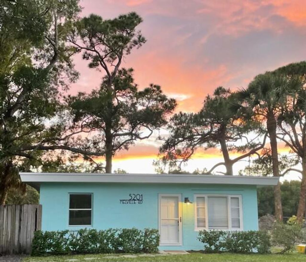 Photo of 5201 Melville Road, Fort Pierce, FL 34982 (MLS # R10819349)