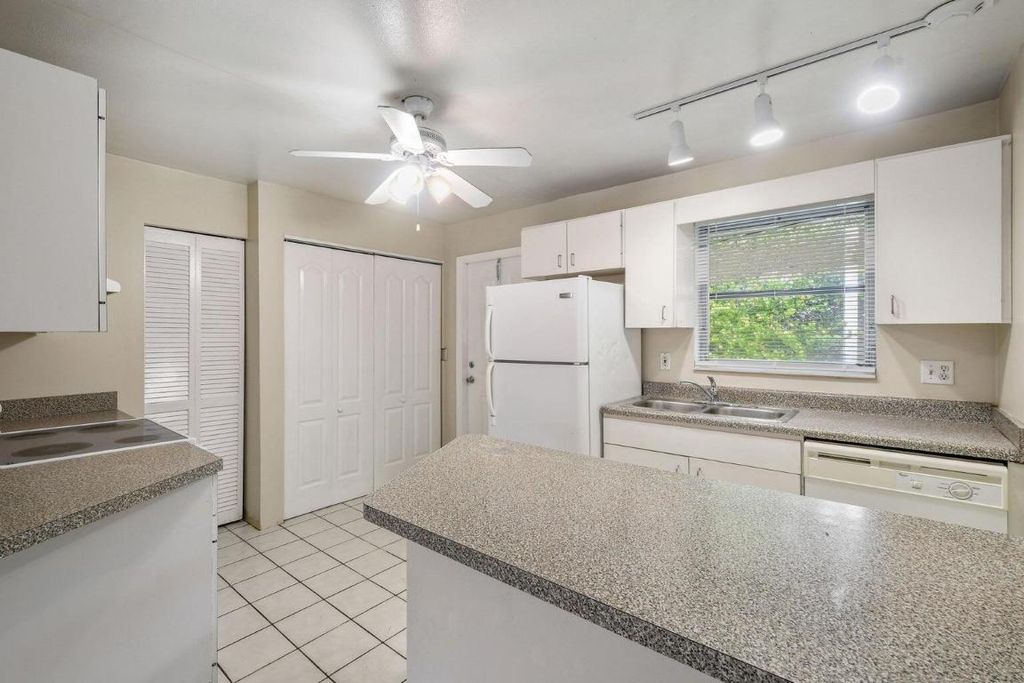 Photo of 10232 Plant Drive, Palm Beach Gardens, FL 33410 (MLS # R10997194)