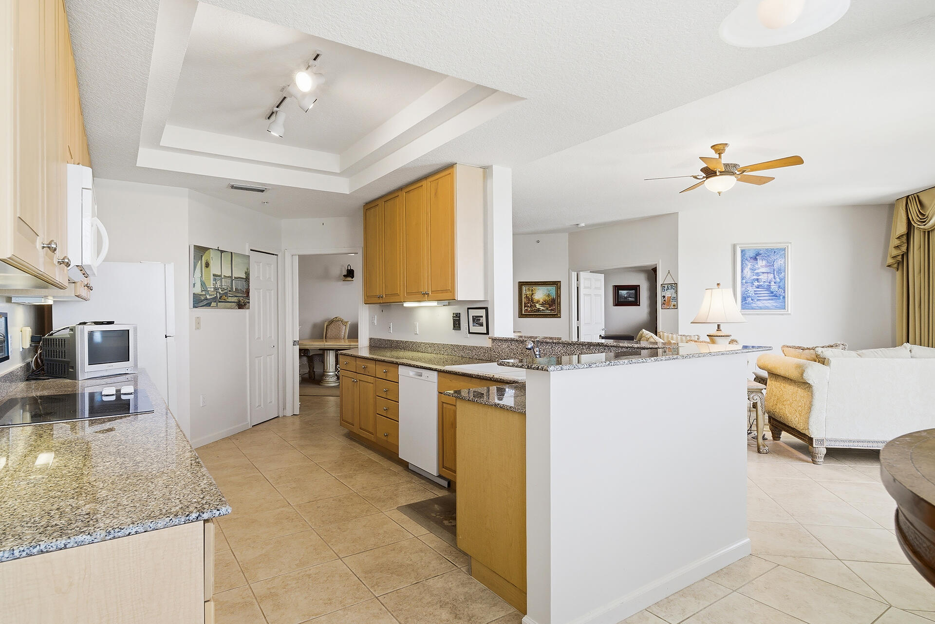 JUPITER OCEAN GRANDE 1 CONDO - Residential
