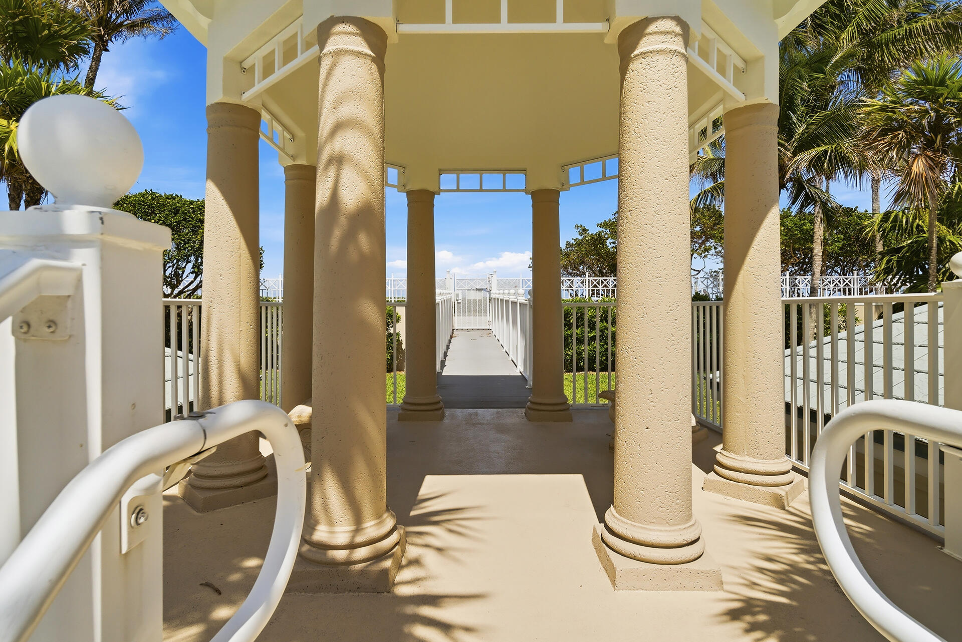 JUPITER OCEAN GRANDE 1 CONDO - Residential