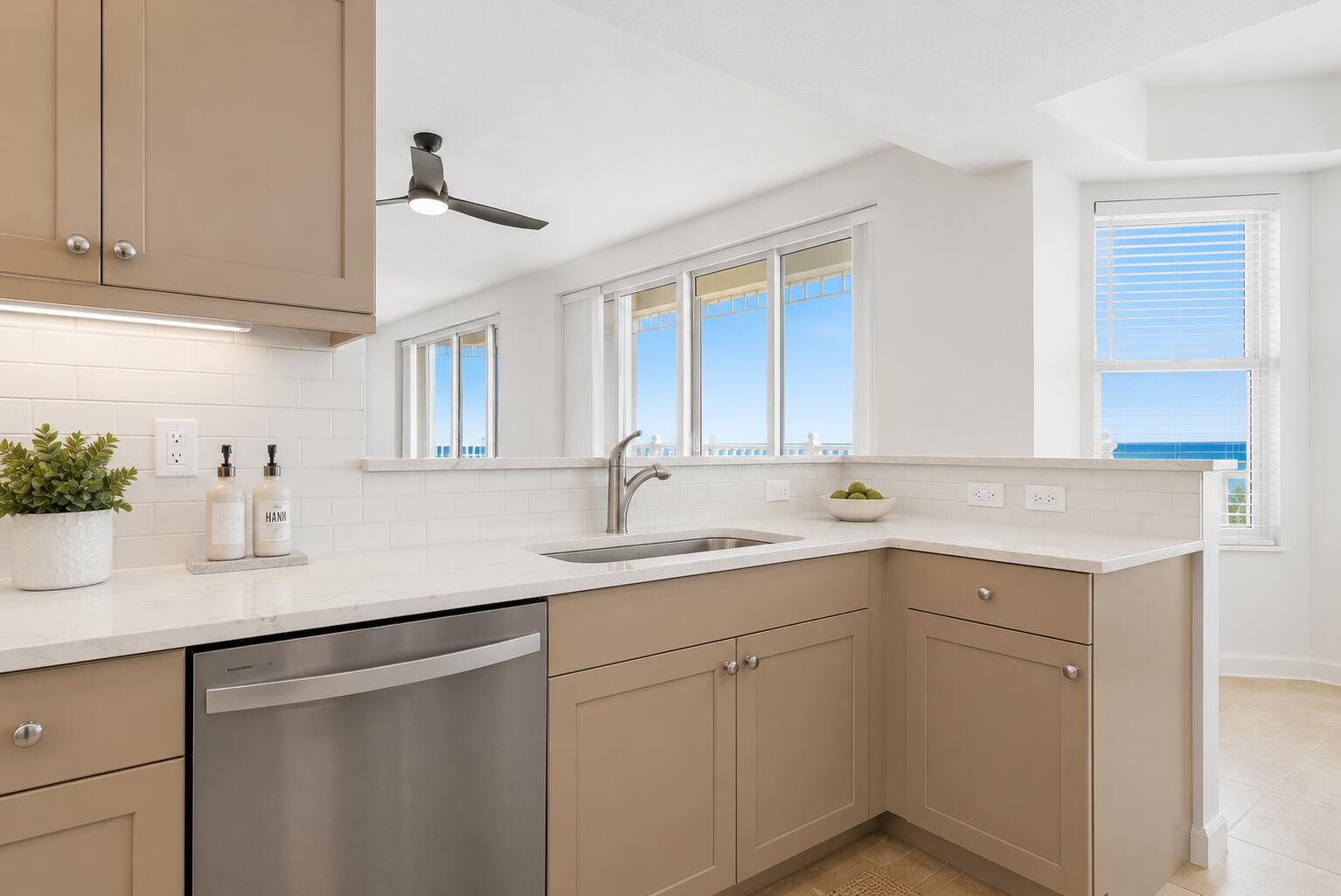 JUPITER OCEAN GRANDE 1 CONDO - Residential