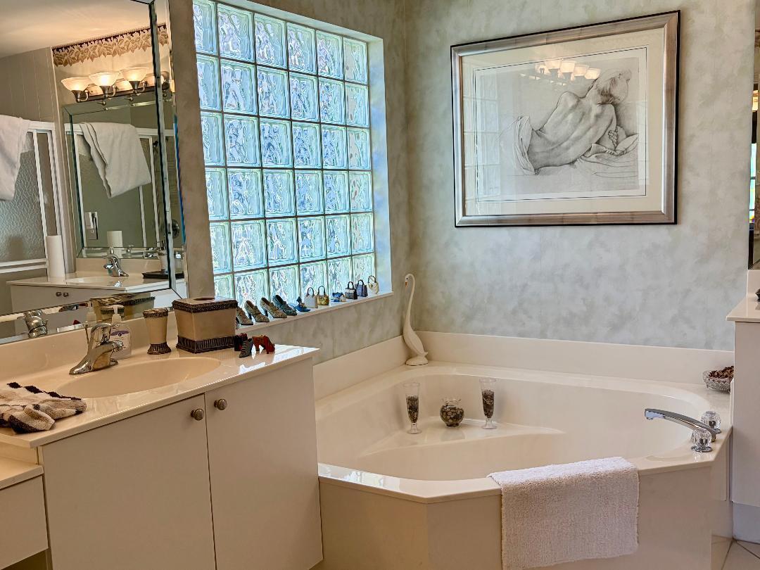 VALENCIA LAKES 3 - Residential