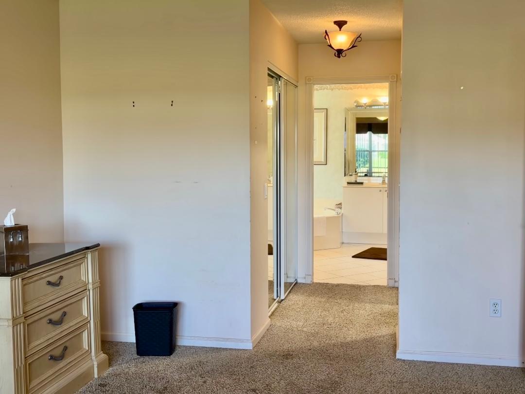 VALENCIA LAKES 3 - Residential