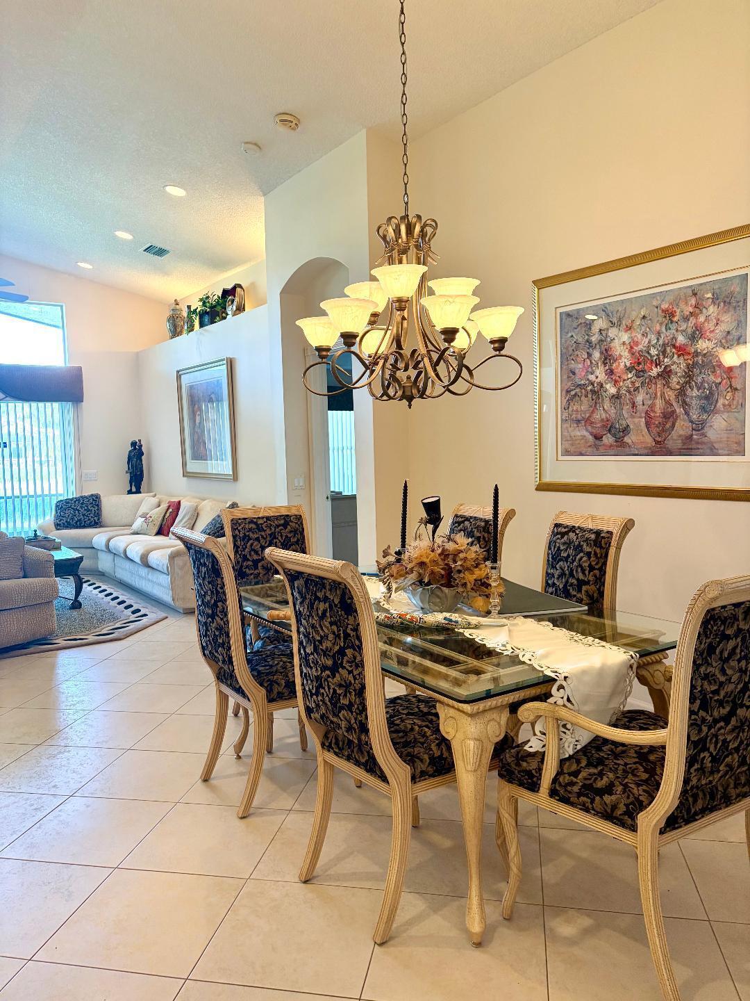 VALENCIA LAKES 3 - Residential