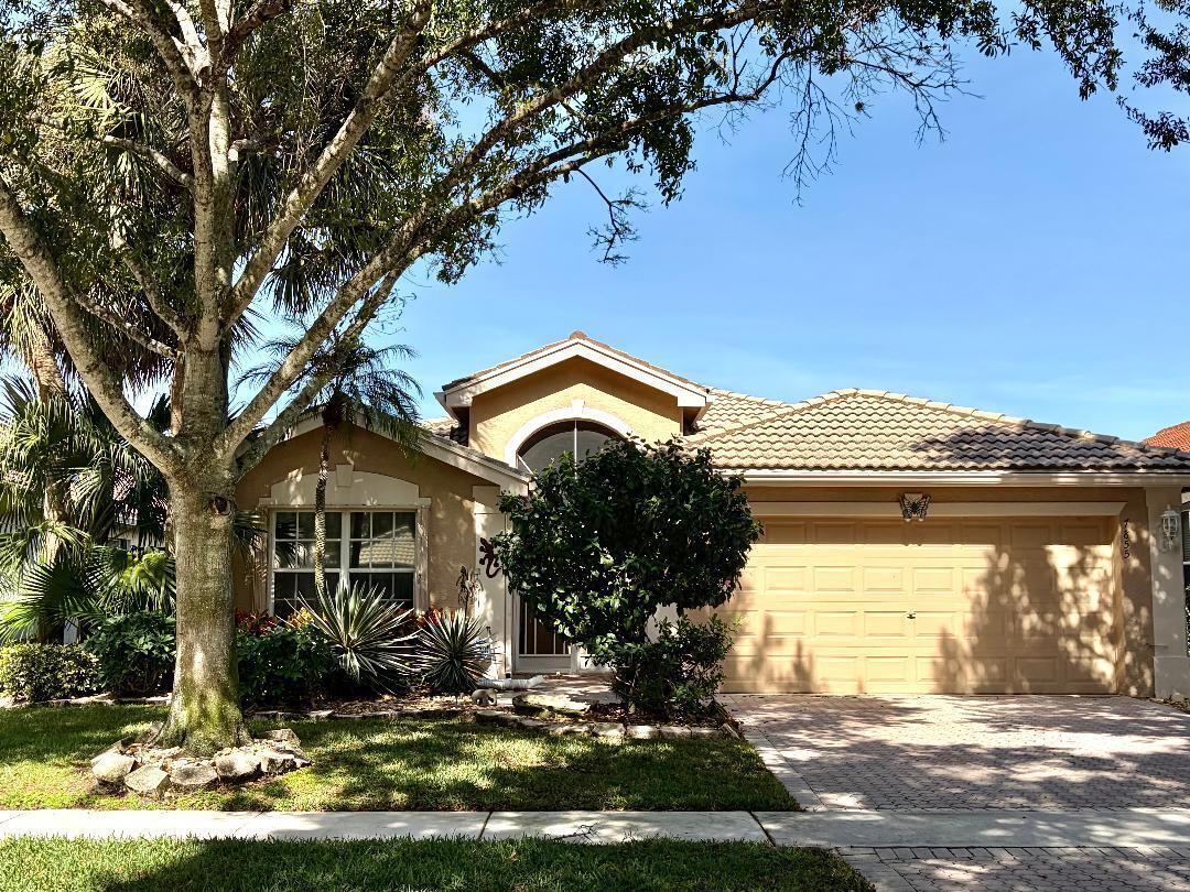 VALENCIA LAKES 3 - Residential