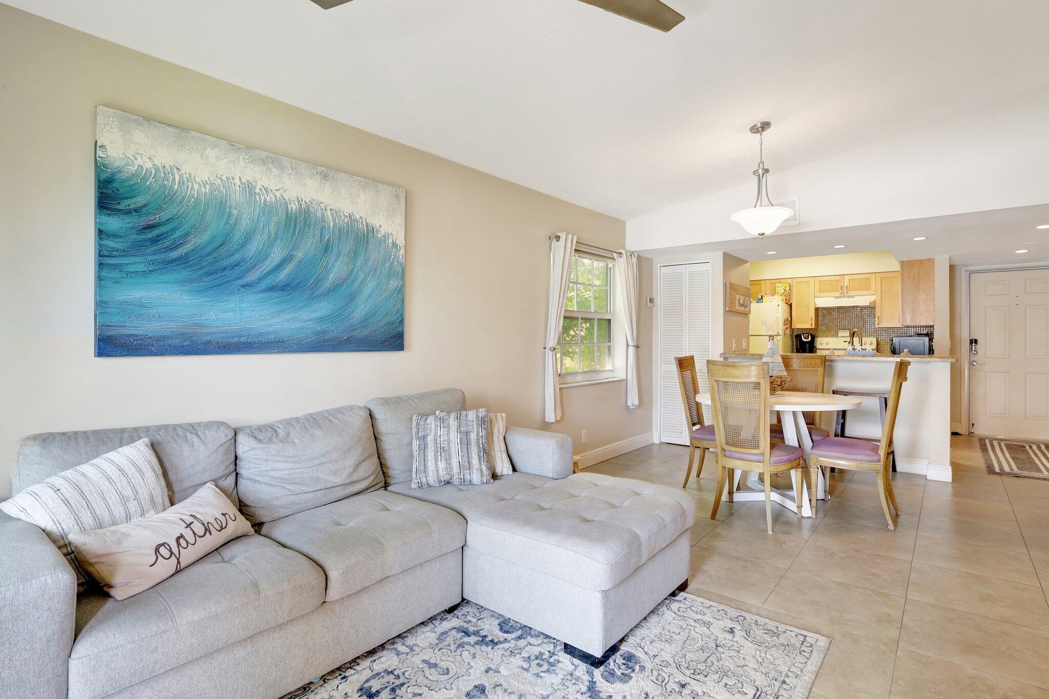 BAY REACH CONDO - Residential