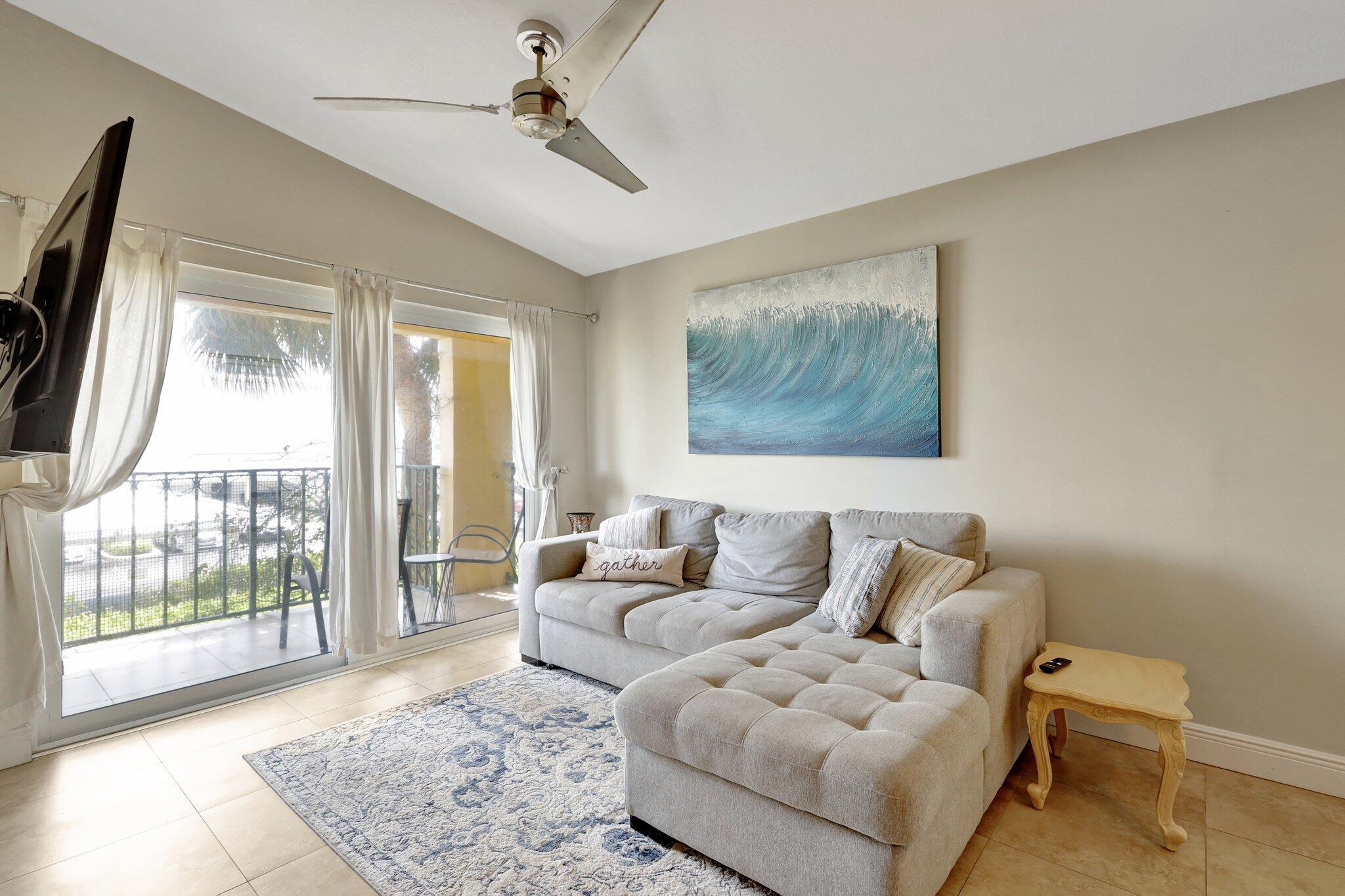 BAY REACH CONDO - Residential