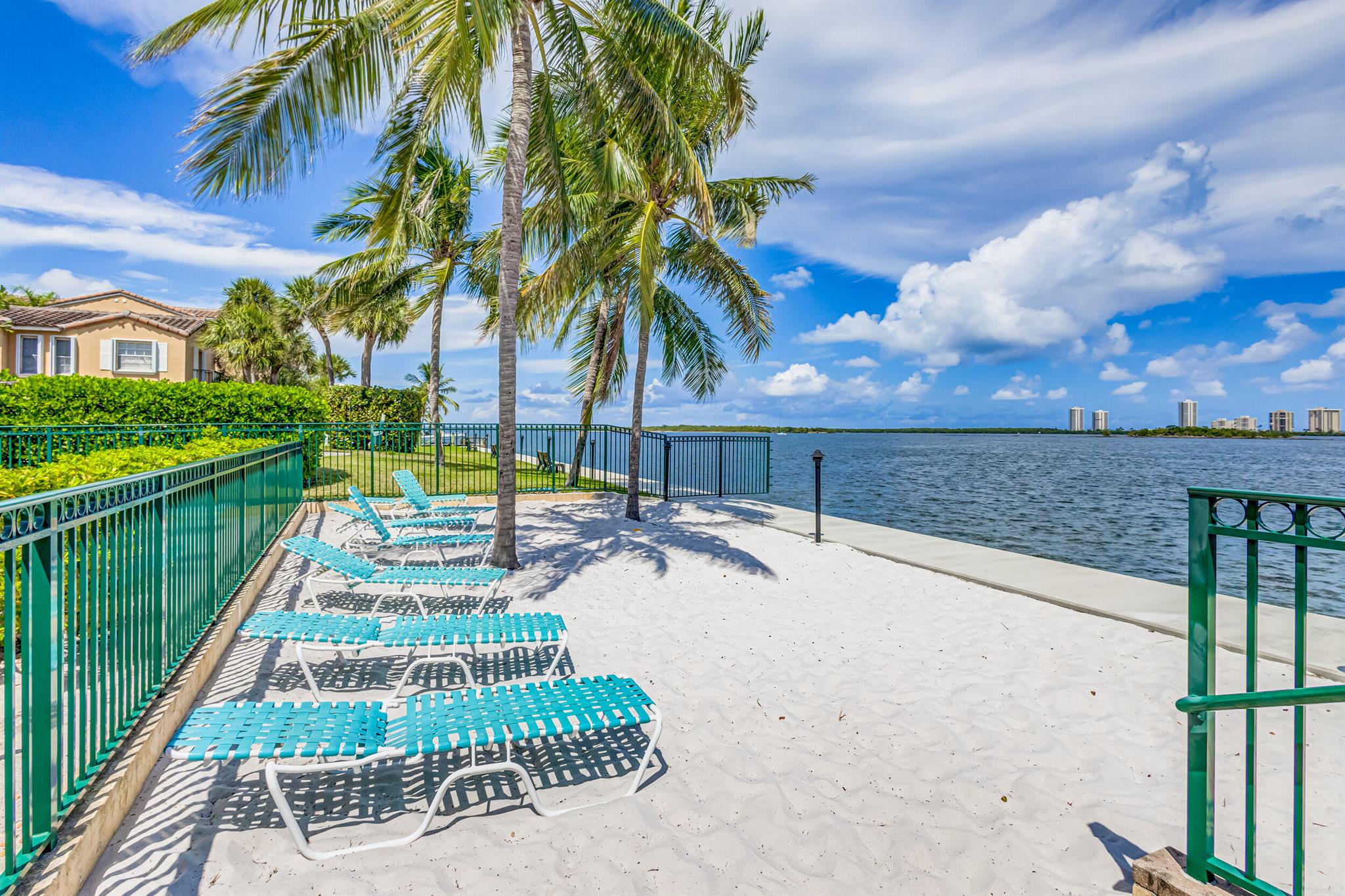 BAY REACH CONDO - Residential