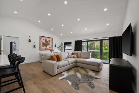Featured picture for the property R11125933