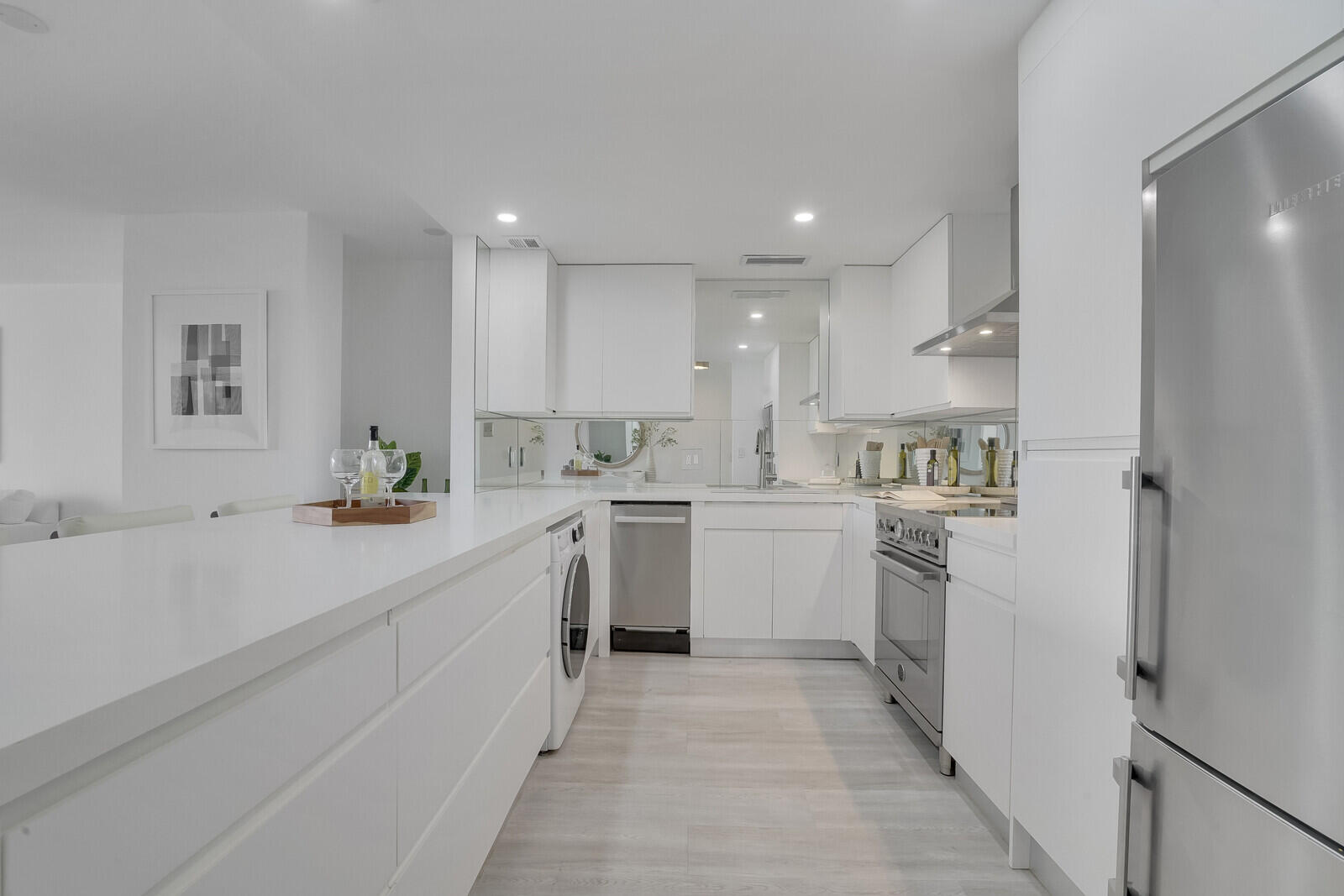 ISLAND HOUSE CONDO - Residential Lease