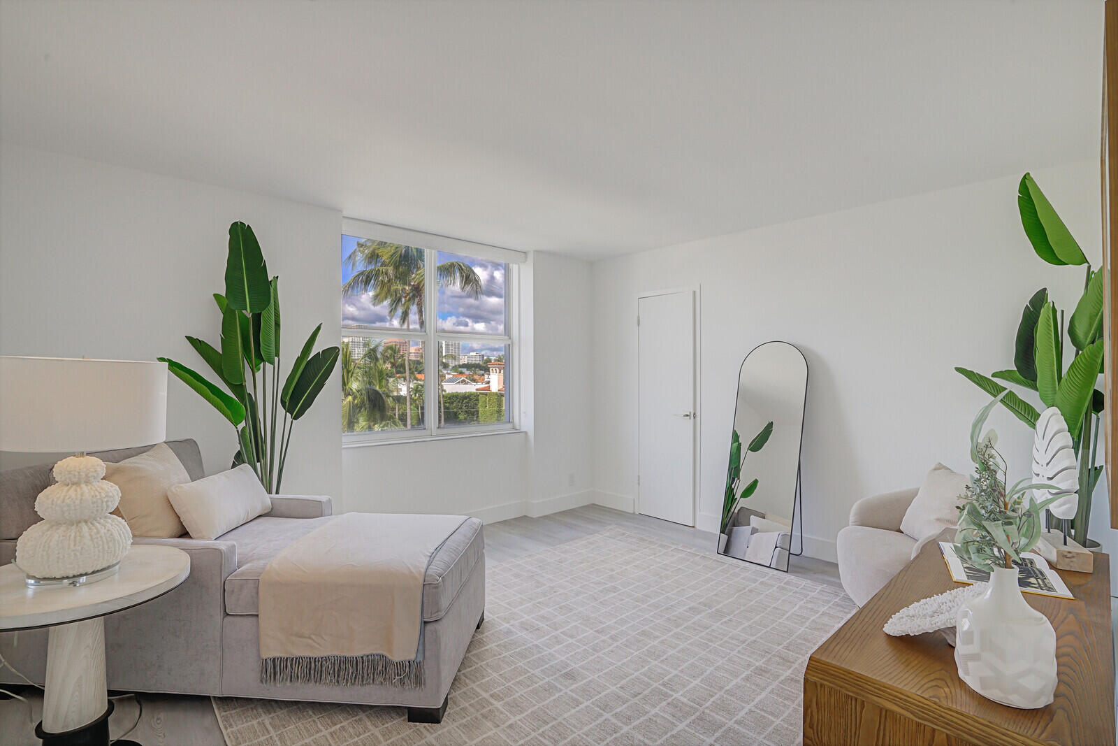 ISLAND HOUSE CONDO - Residential Lease
