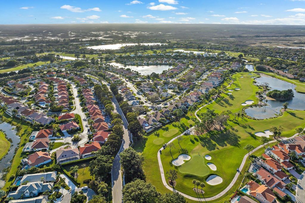 Photo of 137 Eagleton Court, Palm Beach Gardens, FL 33418 (MLS # R10948384)