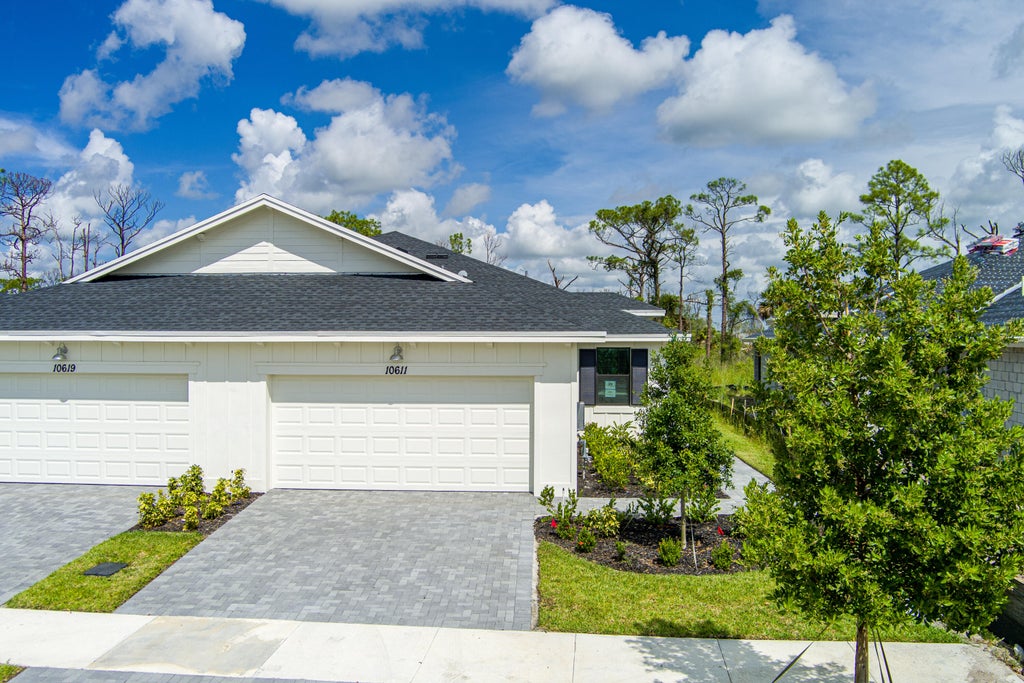 Photo of 10611 NW WILGROVE Lane, Port Saint Lucie, FL 34987 (MLS # B26073685)