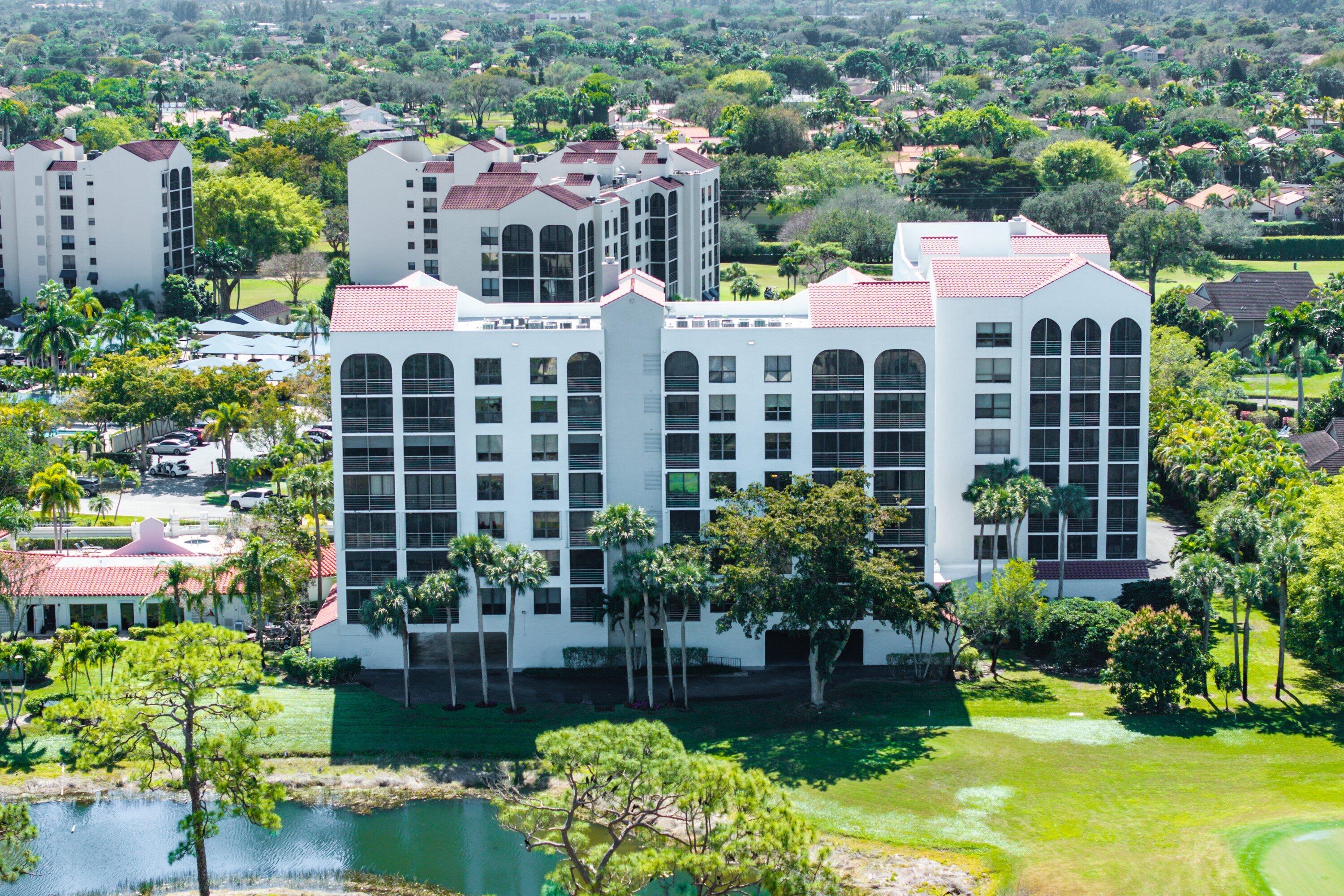 IMPERIAL AT PROMENADE COND DECL FILED 11-19-86 IN - Residential