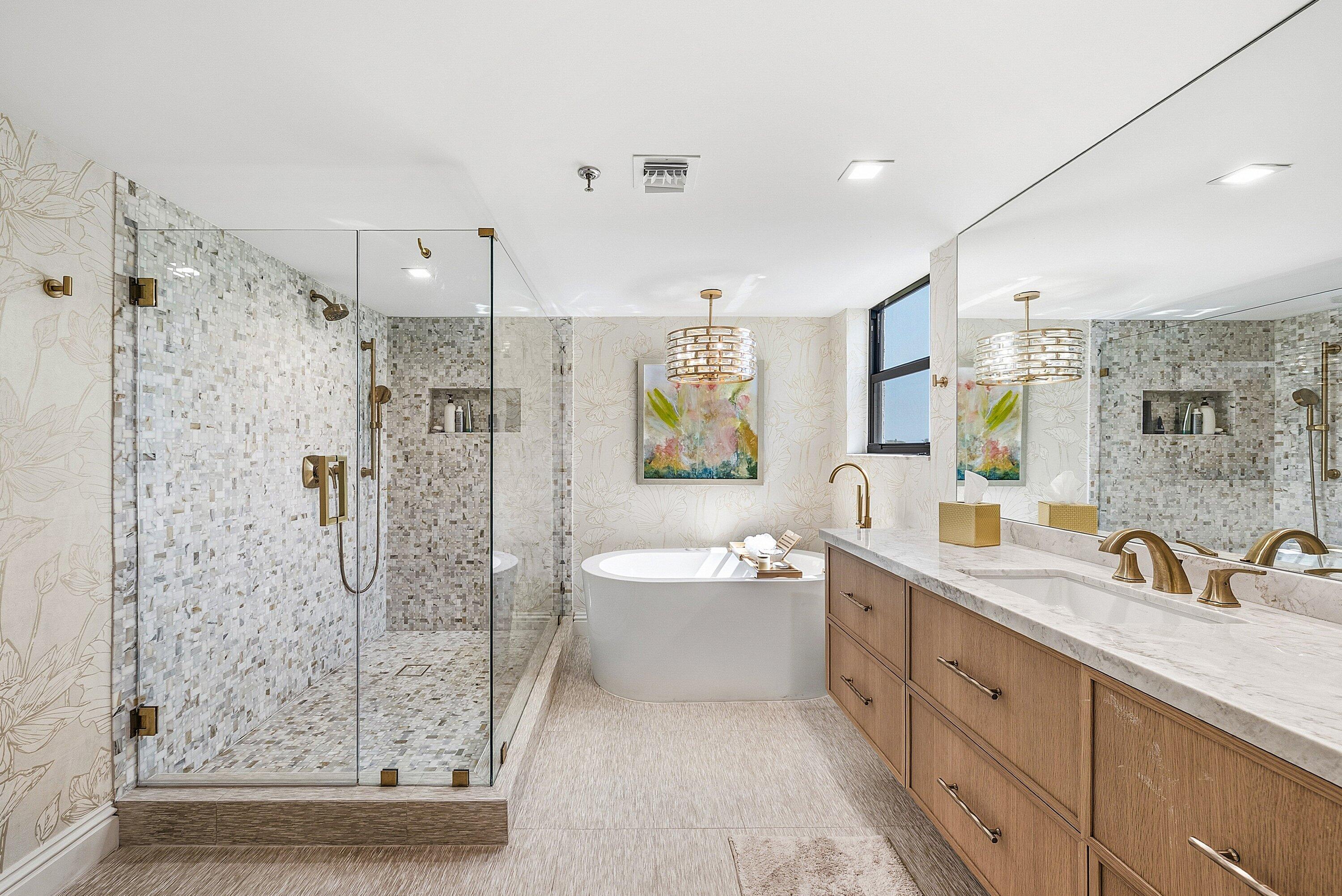 IMPERIAL AT PROMENADE COND DECL FILED 11-19-86 IN - Residential