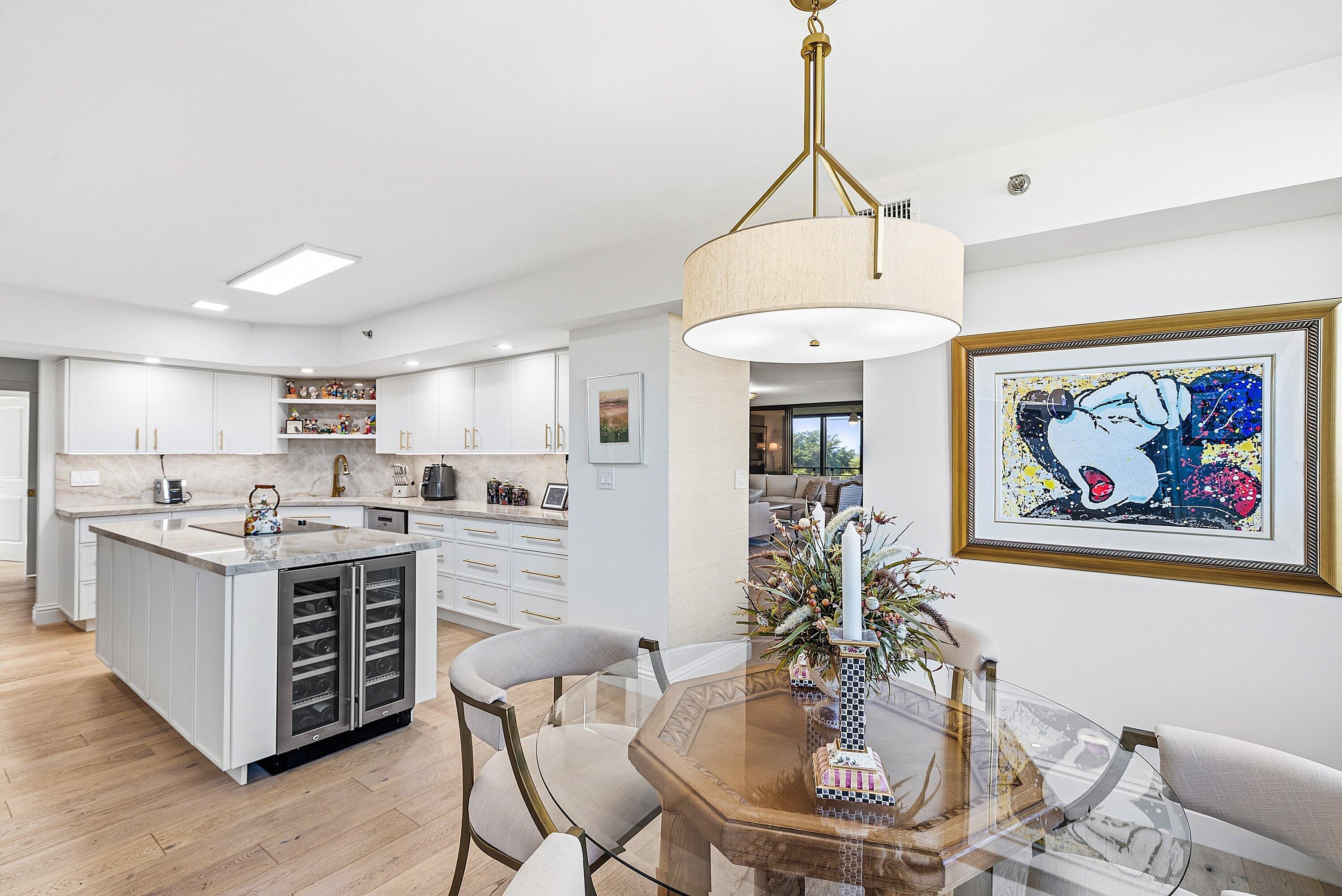 IMPERIAL AT PROMENADE COND DECL FILED 11-19-86 IN - Residential