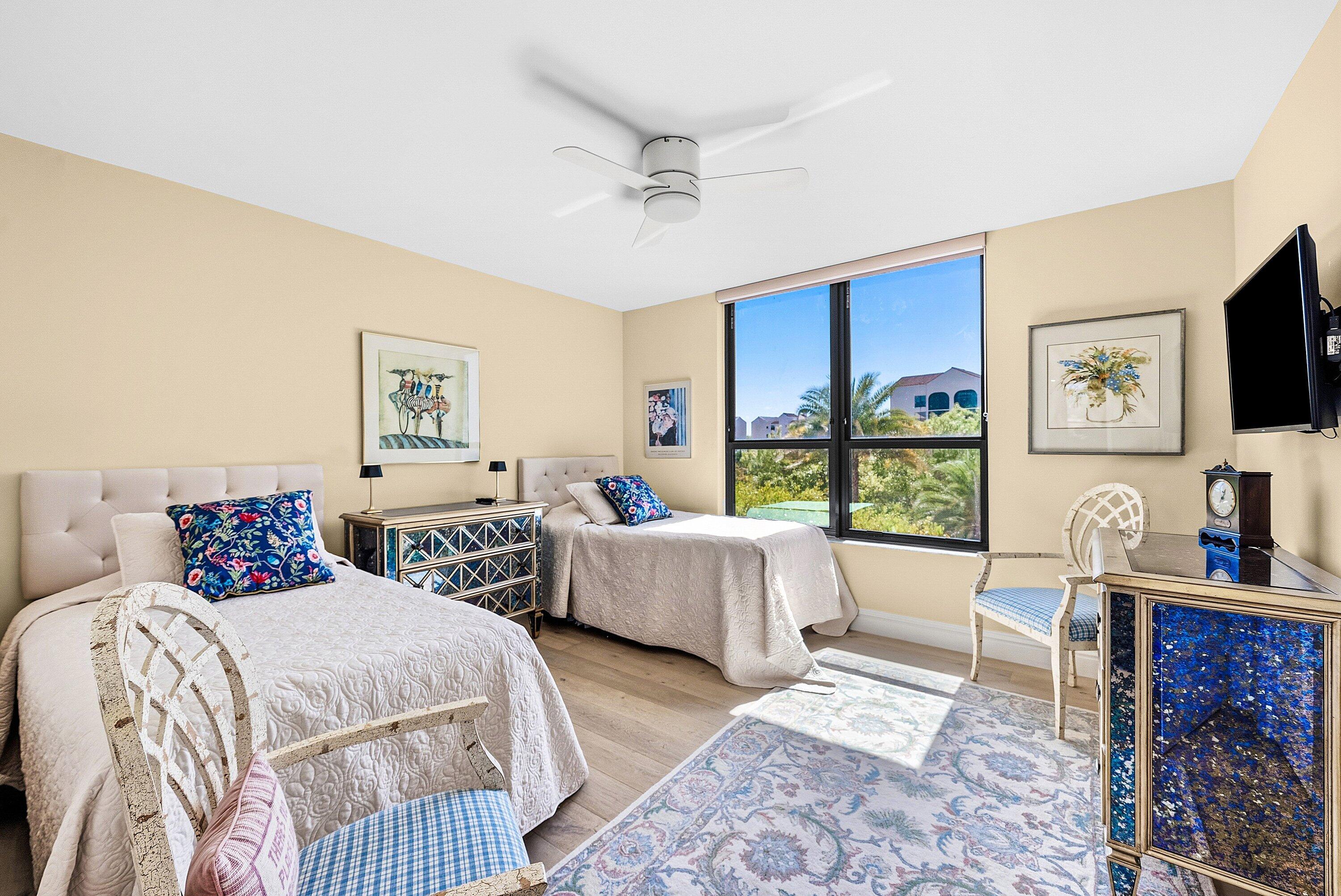 IMPERIAL AT PROMENADE COND DECL FILED 11-19-86 IN - Residential