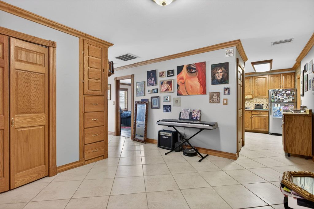 Photo of 9 NE 19th Court #214c, Wilton Manors, FL 33305 (MLS # B26008345)