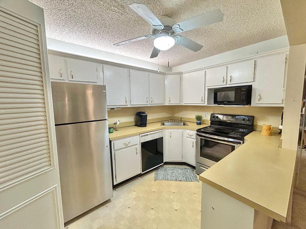 PINE RIDGE SOUTH I CONDO - Residential