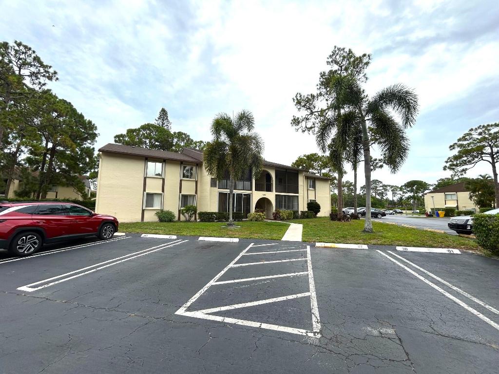 PINE RIDGE SOUTH I CONDO - Residential