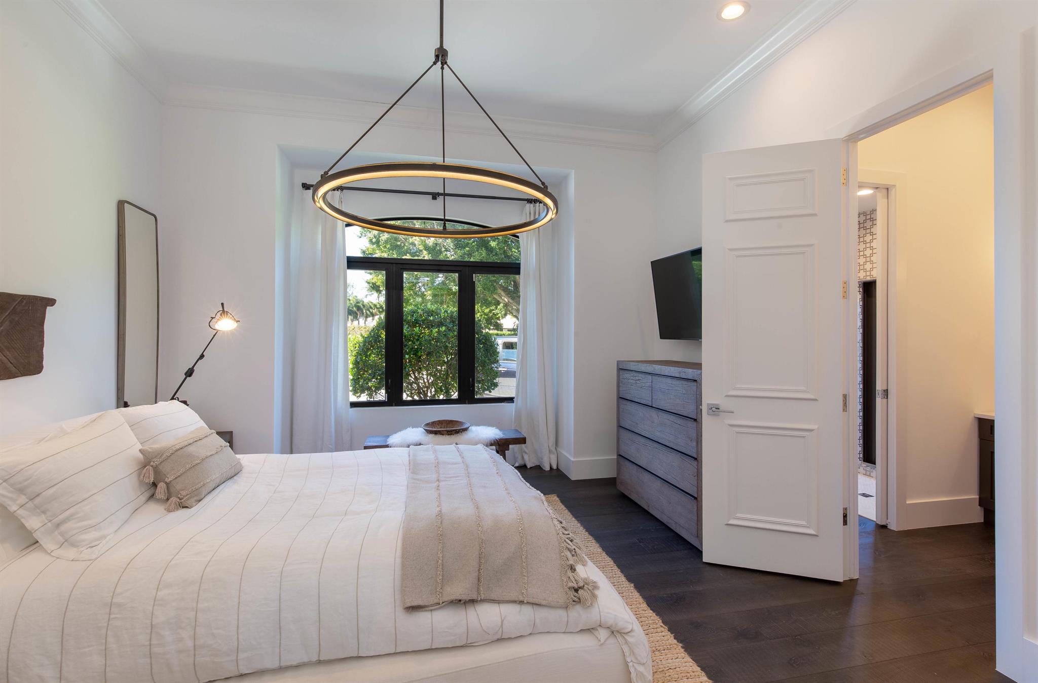 OAK TREE EST - Residential